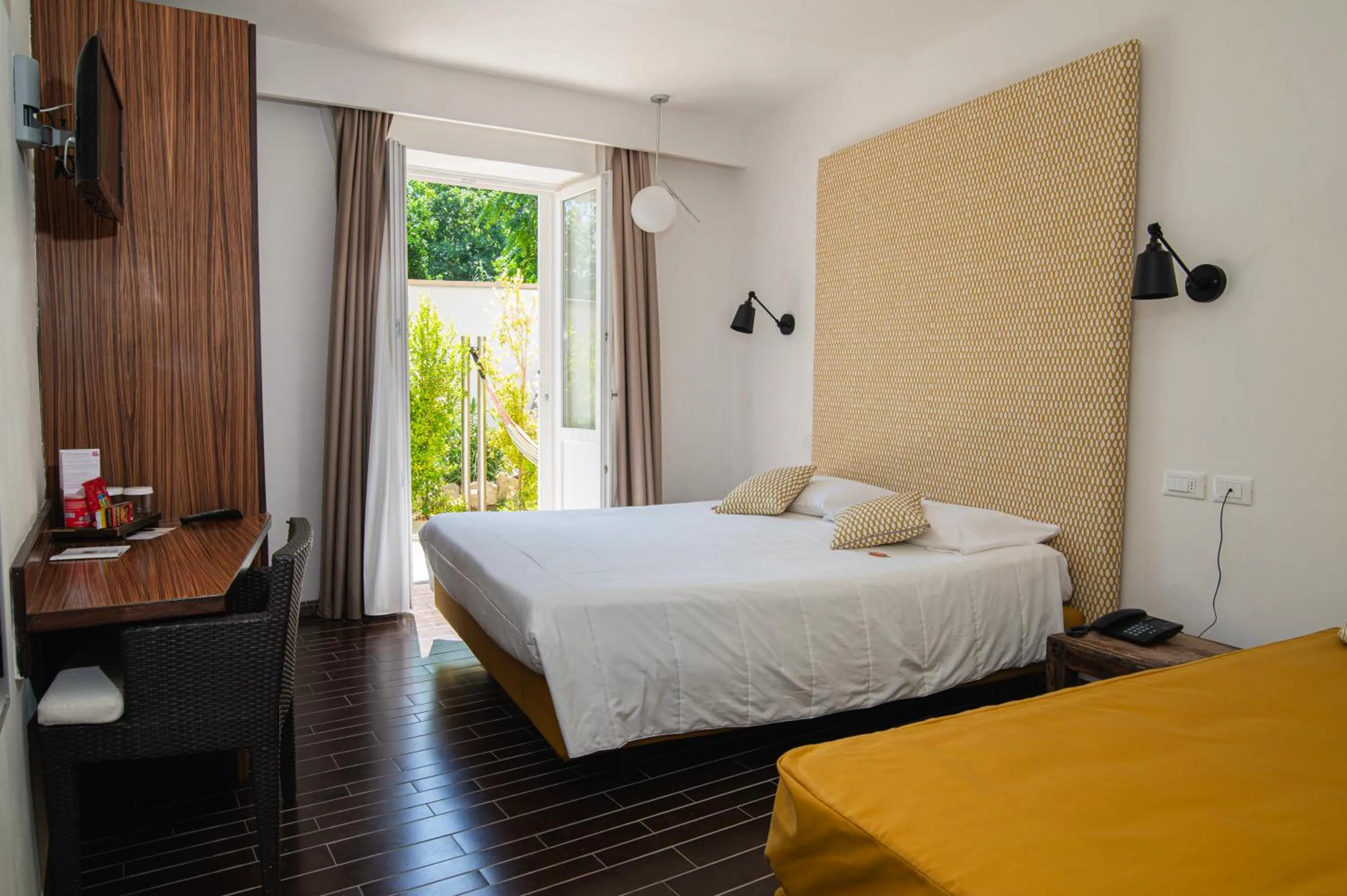 Bedroom, Bed in Marina 10 Design Hotel & SPA