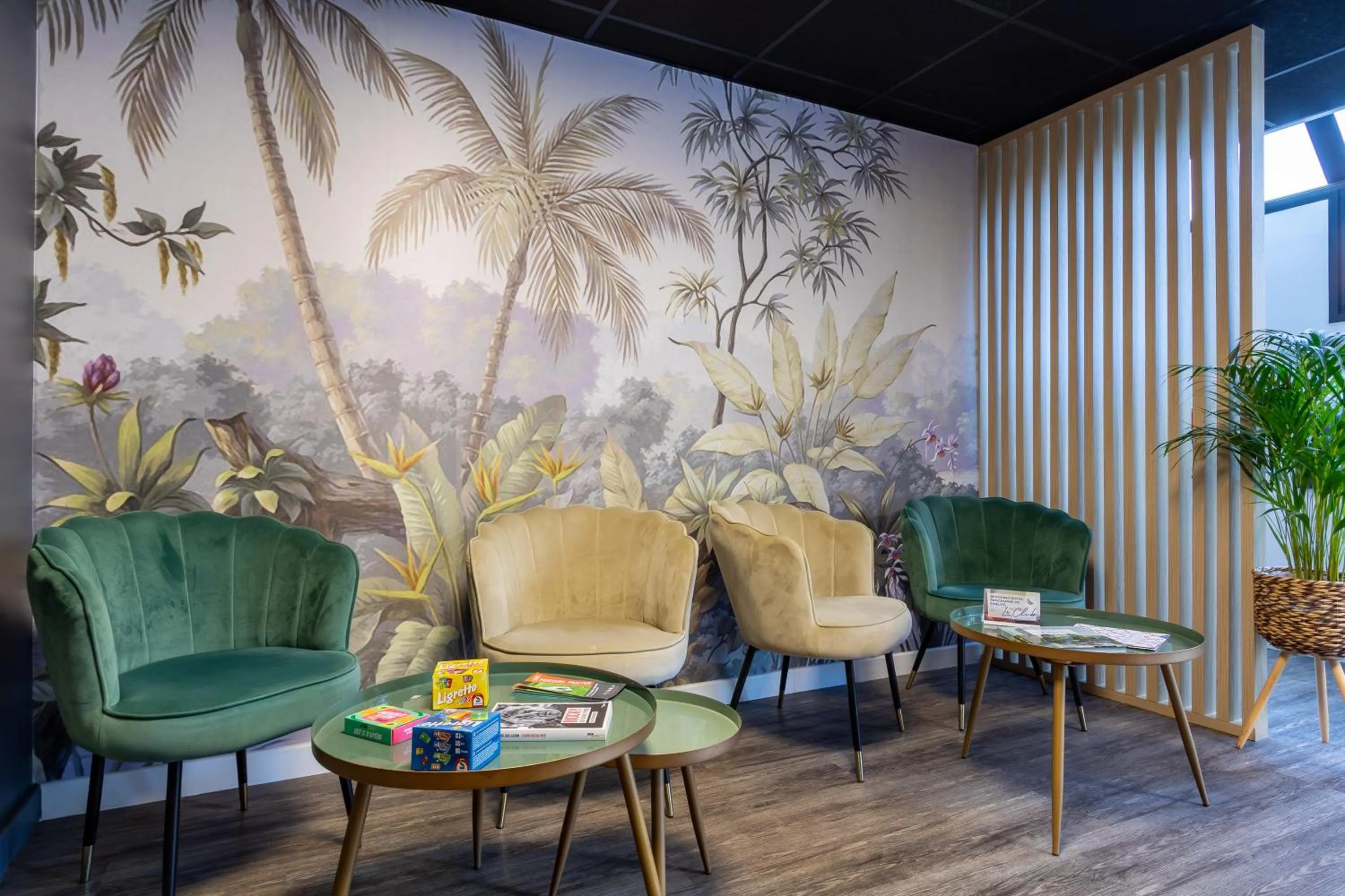 Game Room in Hôtel AKENA Nantes Orvault - Ouest