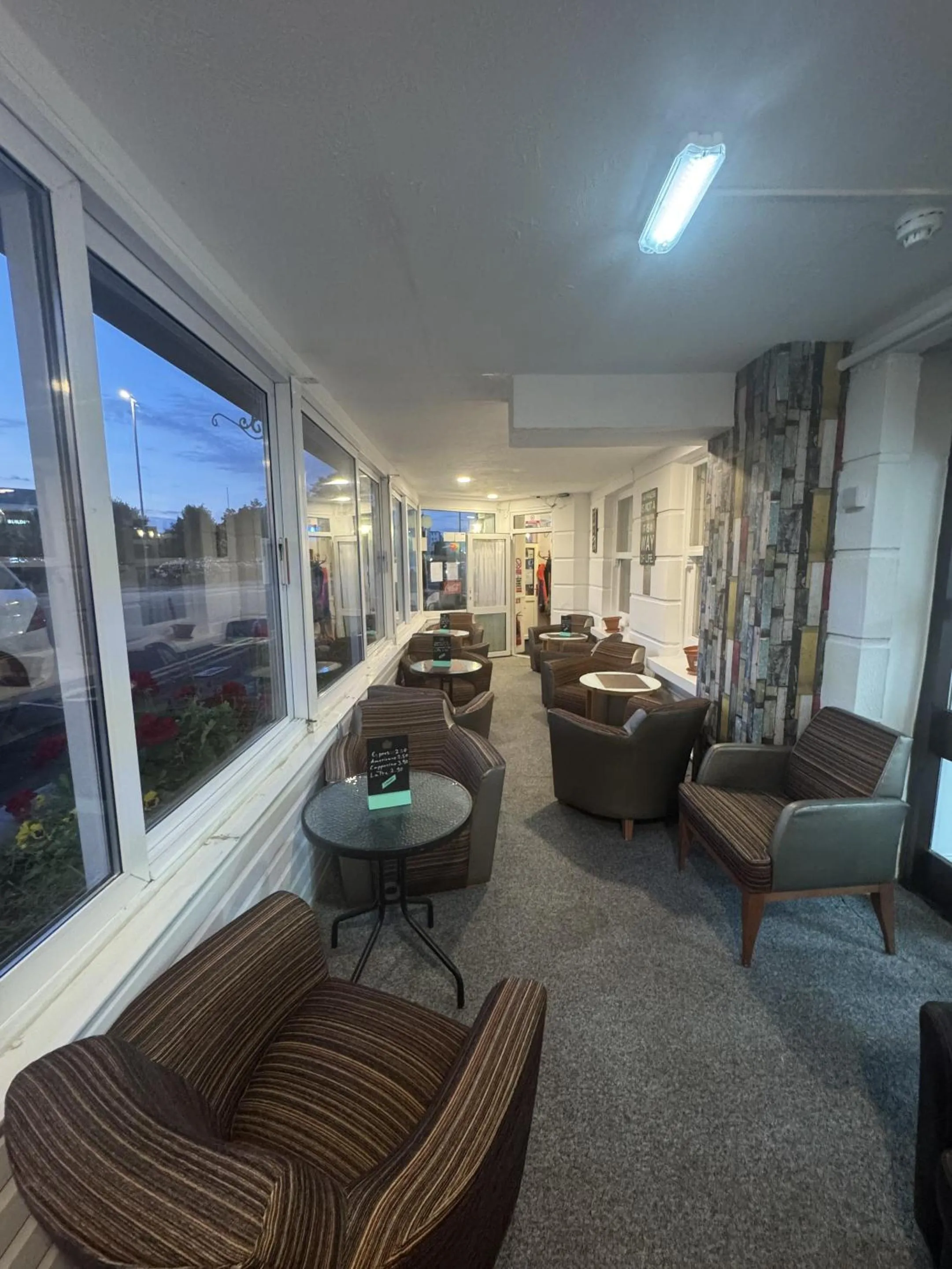 Food and drinks in Carlton Court Hotel Eastbourne