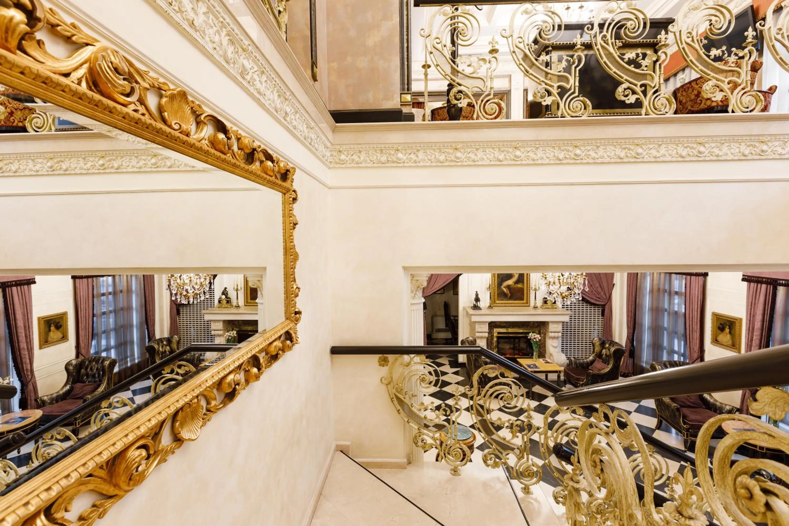 Lobby or reception in Axelhof Boutique Hotel