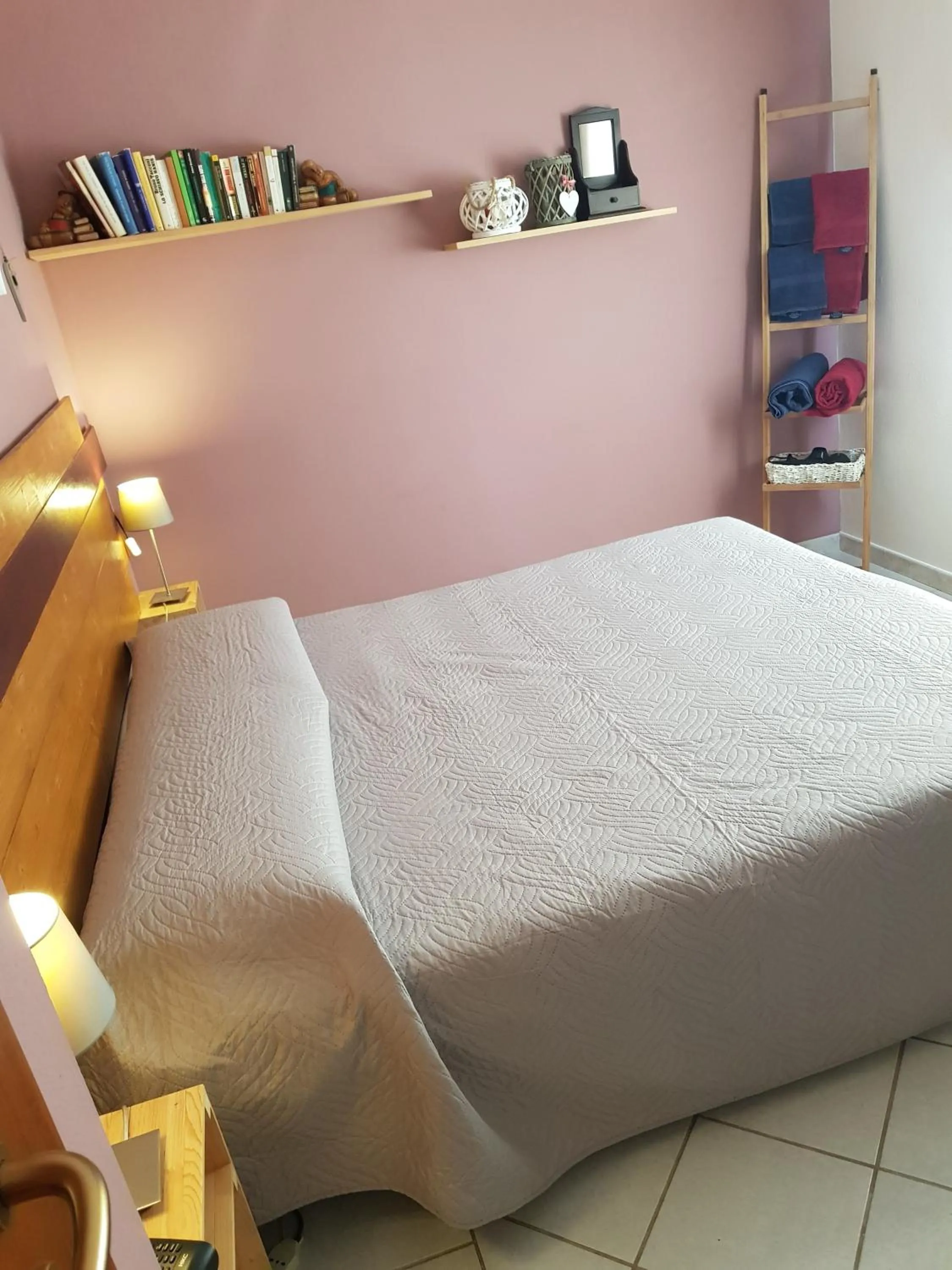 Bed in B&B A CASA DI MONICA