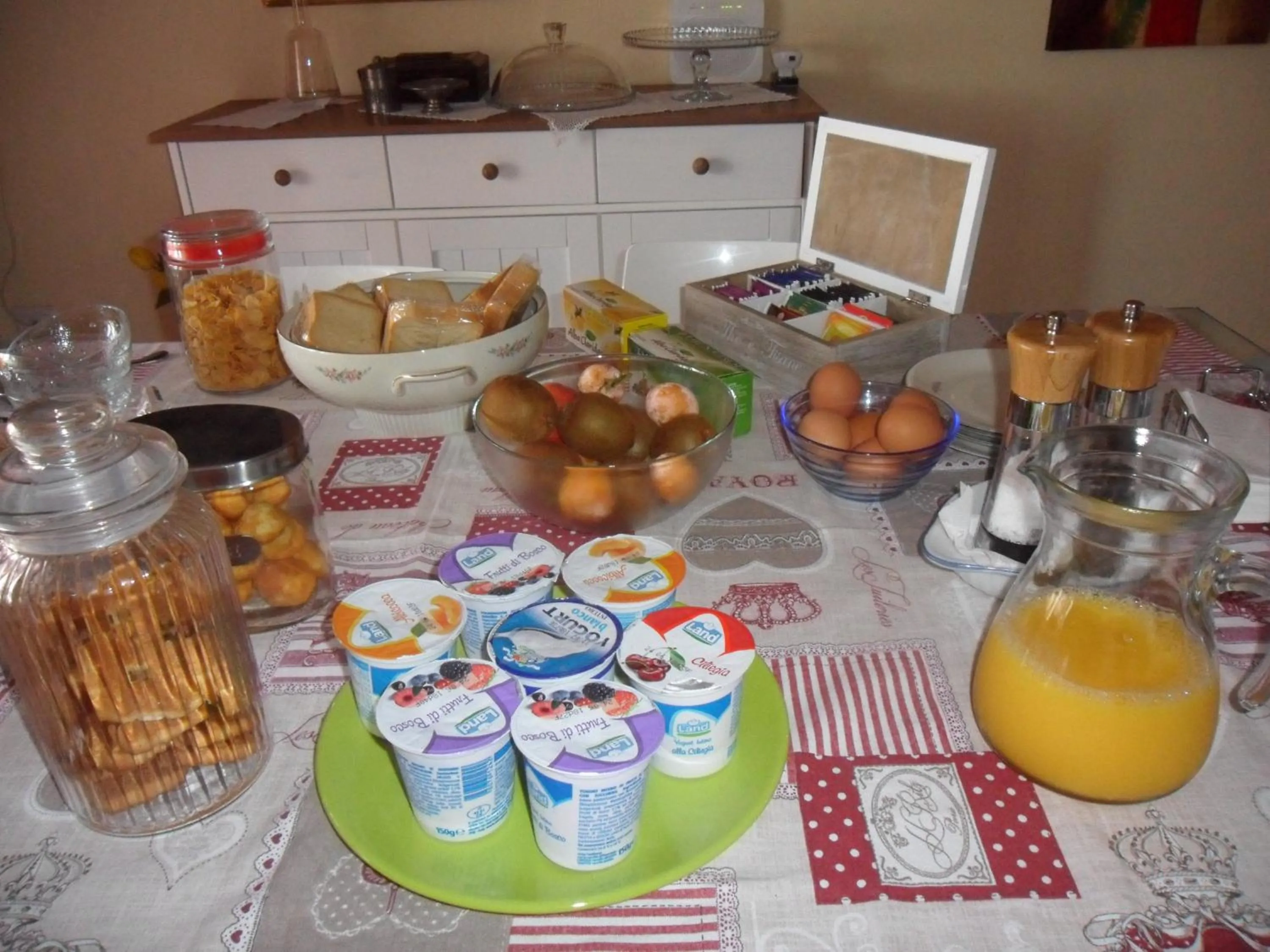 Breakfast in B&B A CASA DI MONICA
