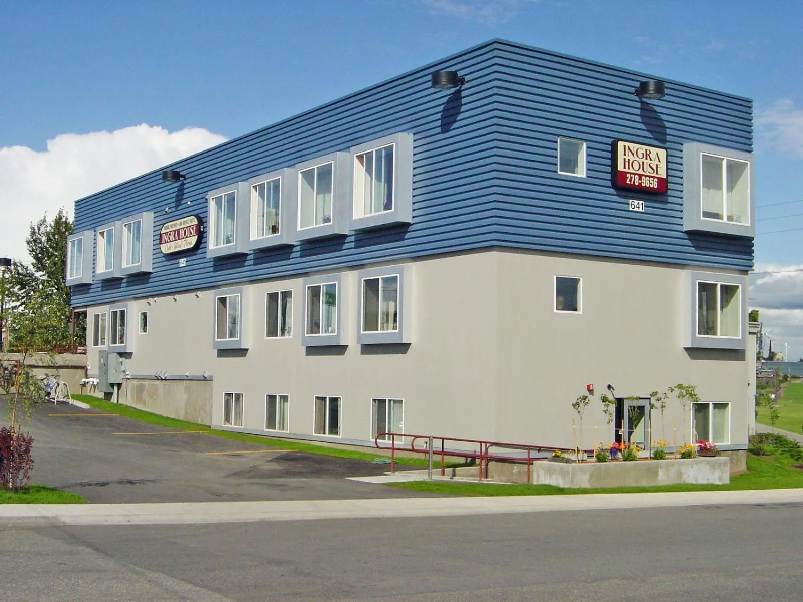 Property building in Ingra House Hotel