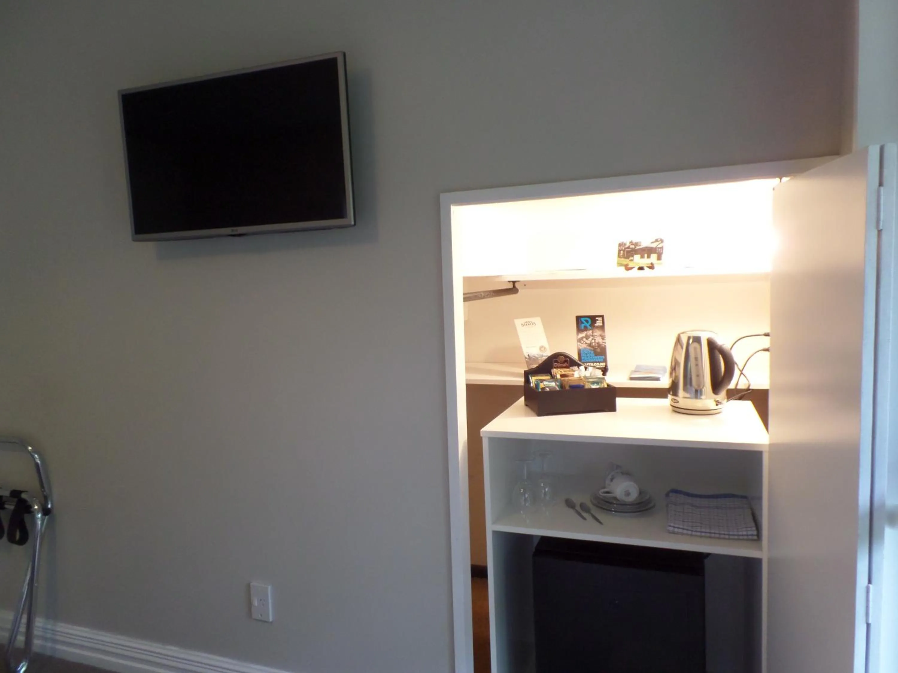 Drinks in Riverstone House