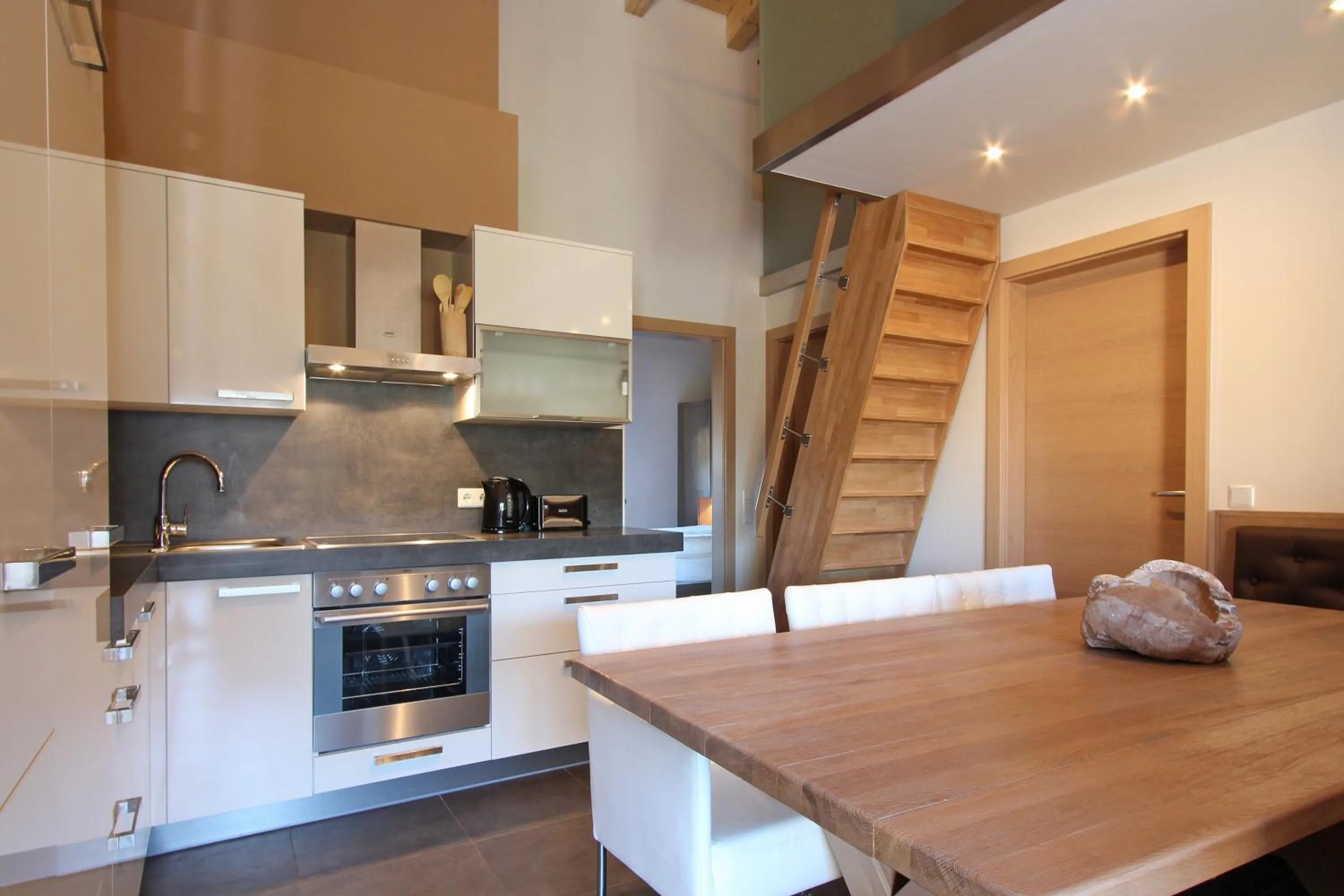 Coffee/tea facilities in AvenidA Mountain Resort by Alpin Rentals