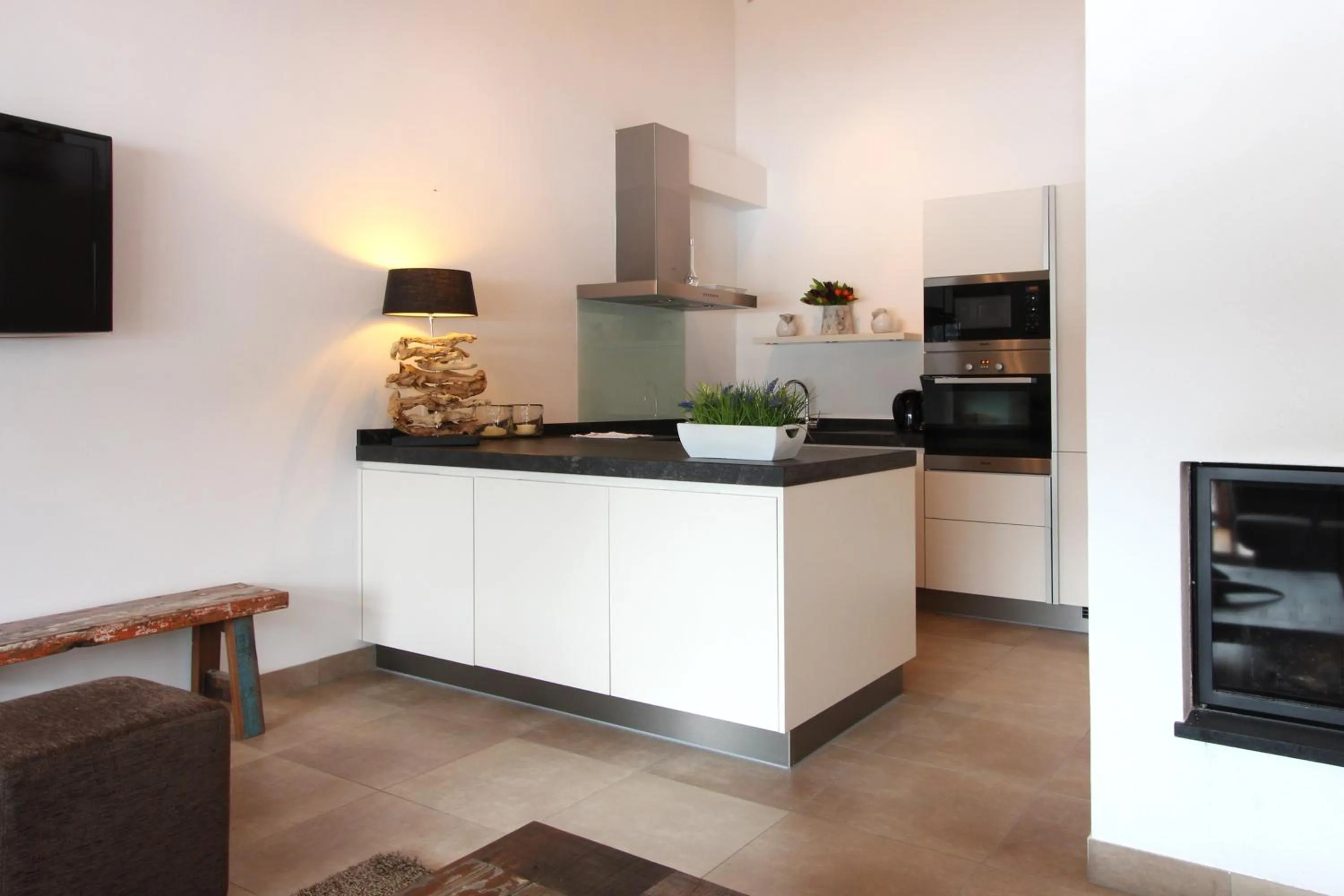 Coffee/tea facilities in AvenidA Mountain Resort by Alpin Rentals