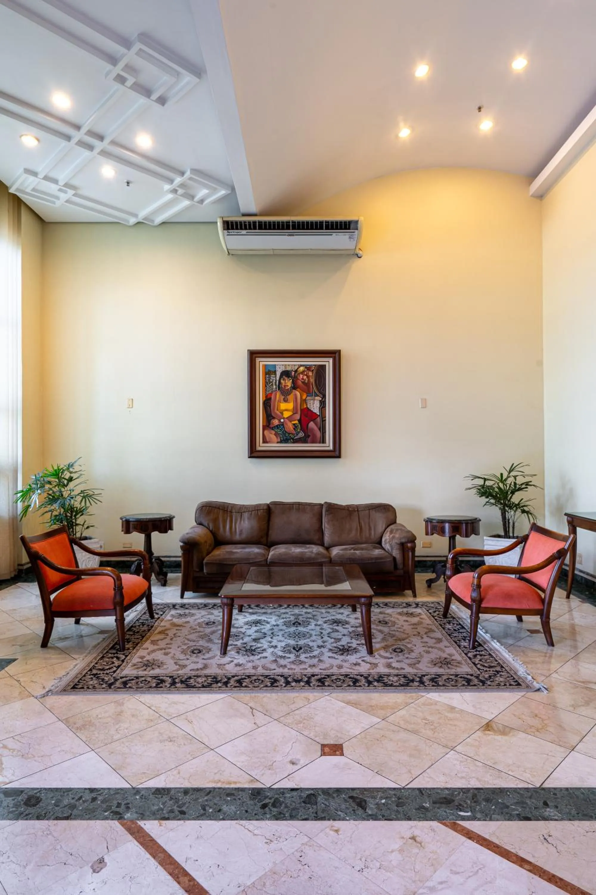 Living room in Carlton Plaza São José dos Campos
