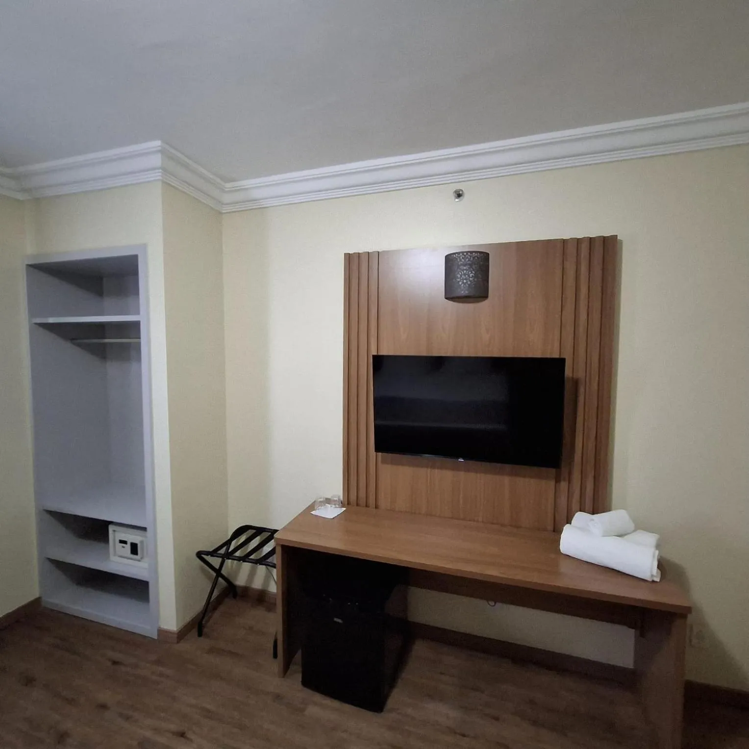 TV and multimedia in Carlton Plaza São José dos Campos