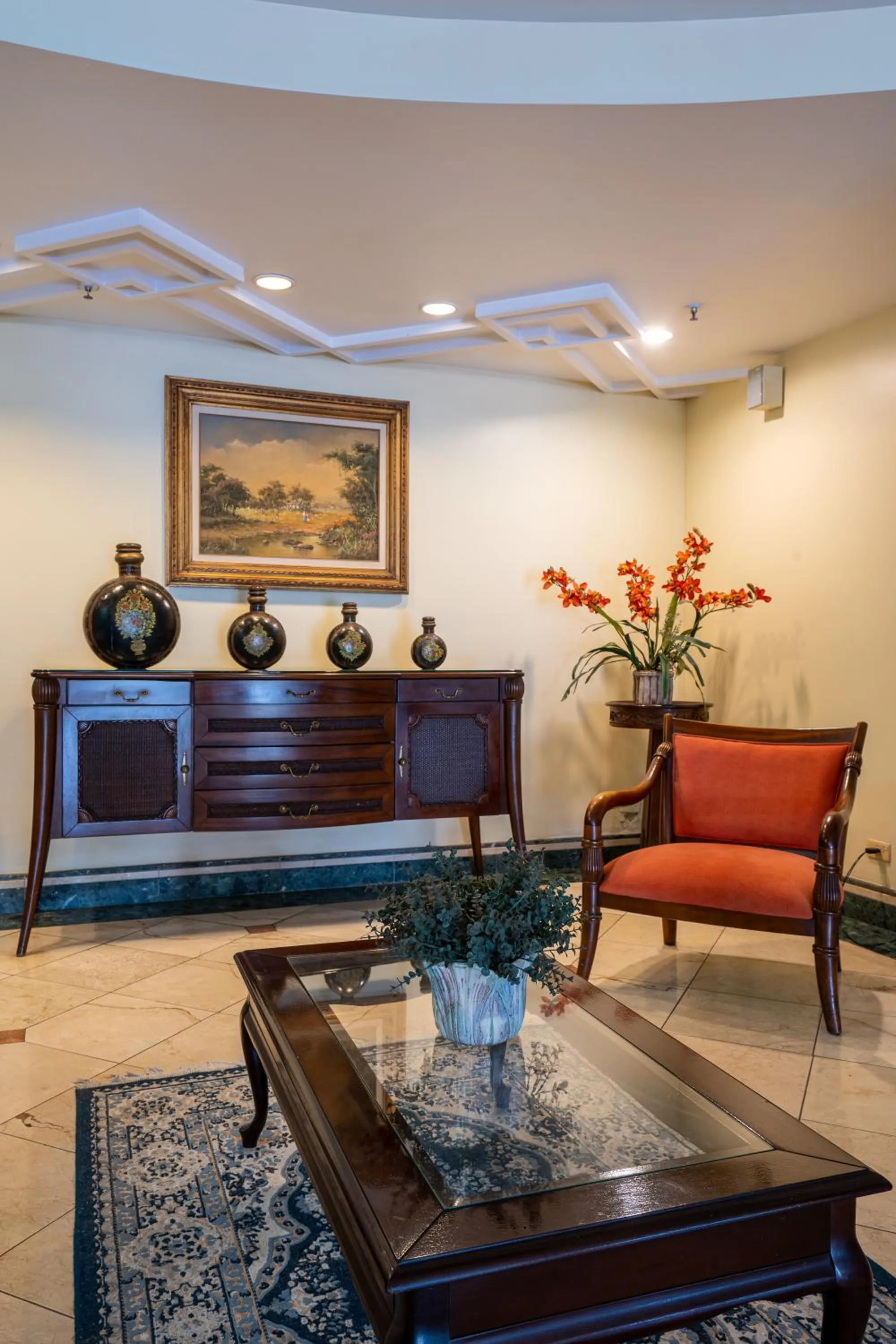 Seating area in Carlton Plaza São José dos Campos