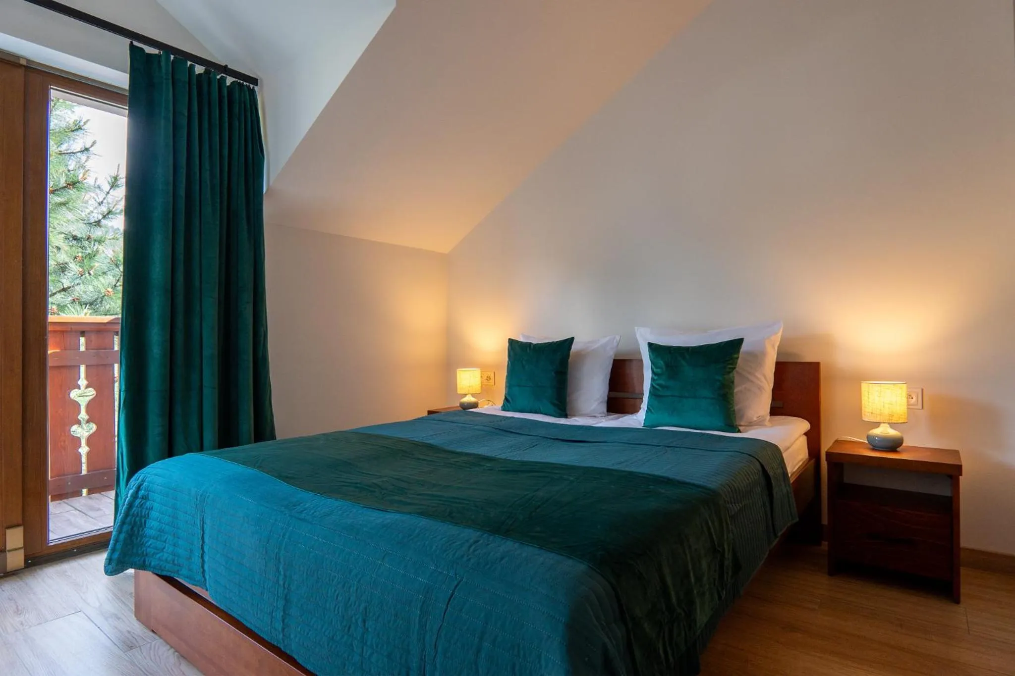 Bed in Willa i Wzgórze Jerrego Apartamenty i pokoje z widokiem na góry