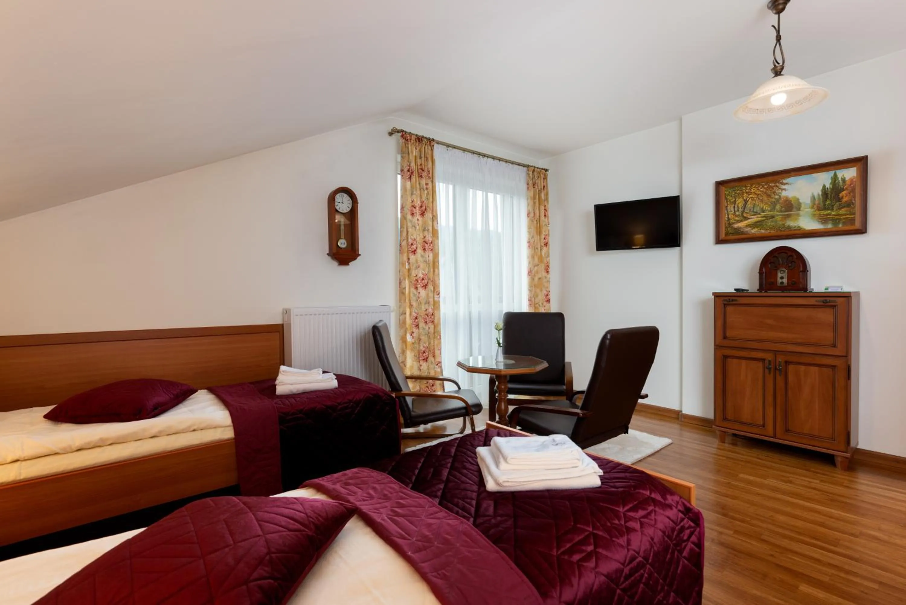 Bed in Willa i Wzgórze Jerrego Apartamenty i pokoje z widokiem na góry