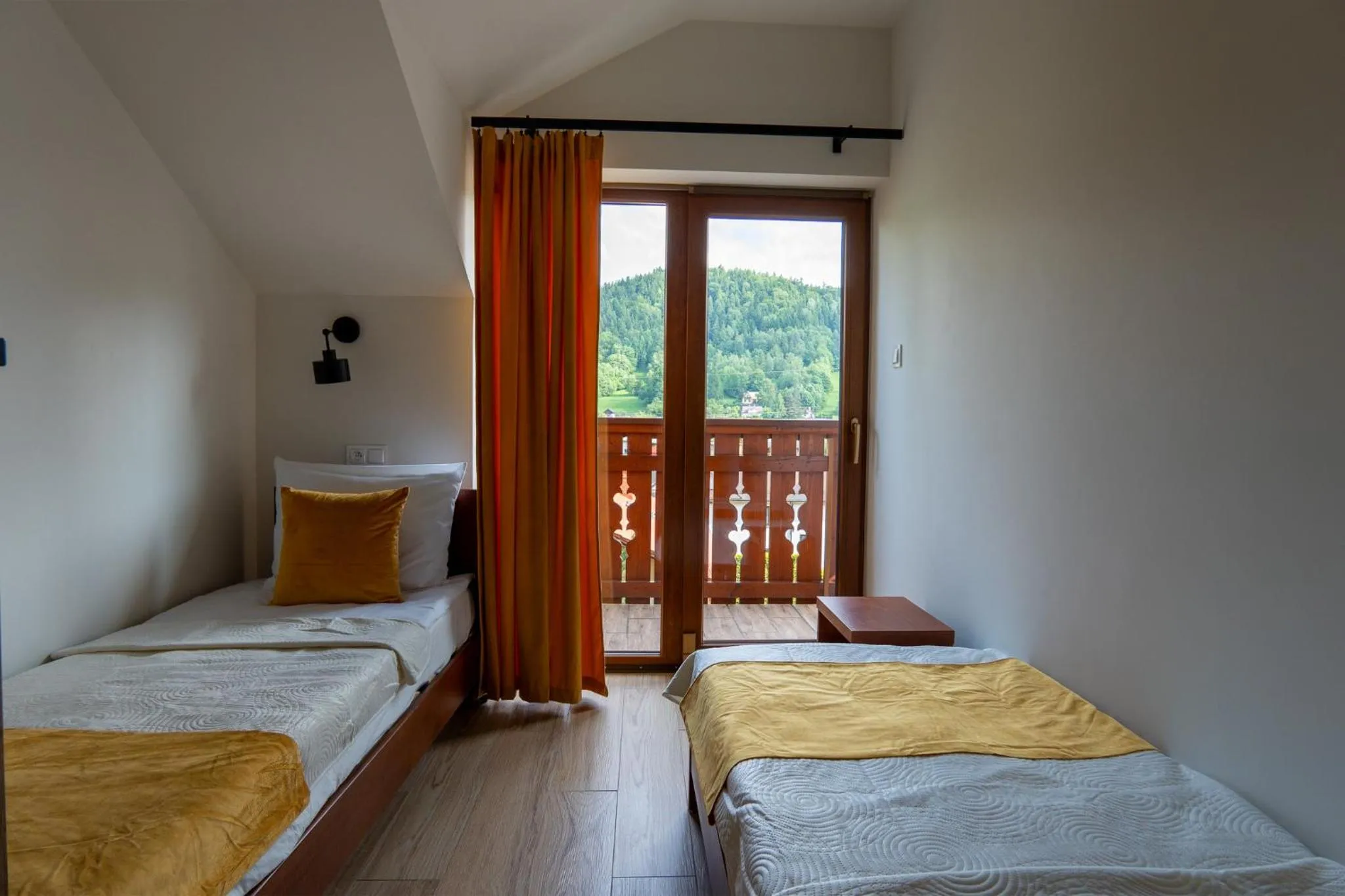 Bed in Willa i Wzgórze Jerrego Apartamenty i pokoje z widokiem na góry