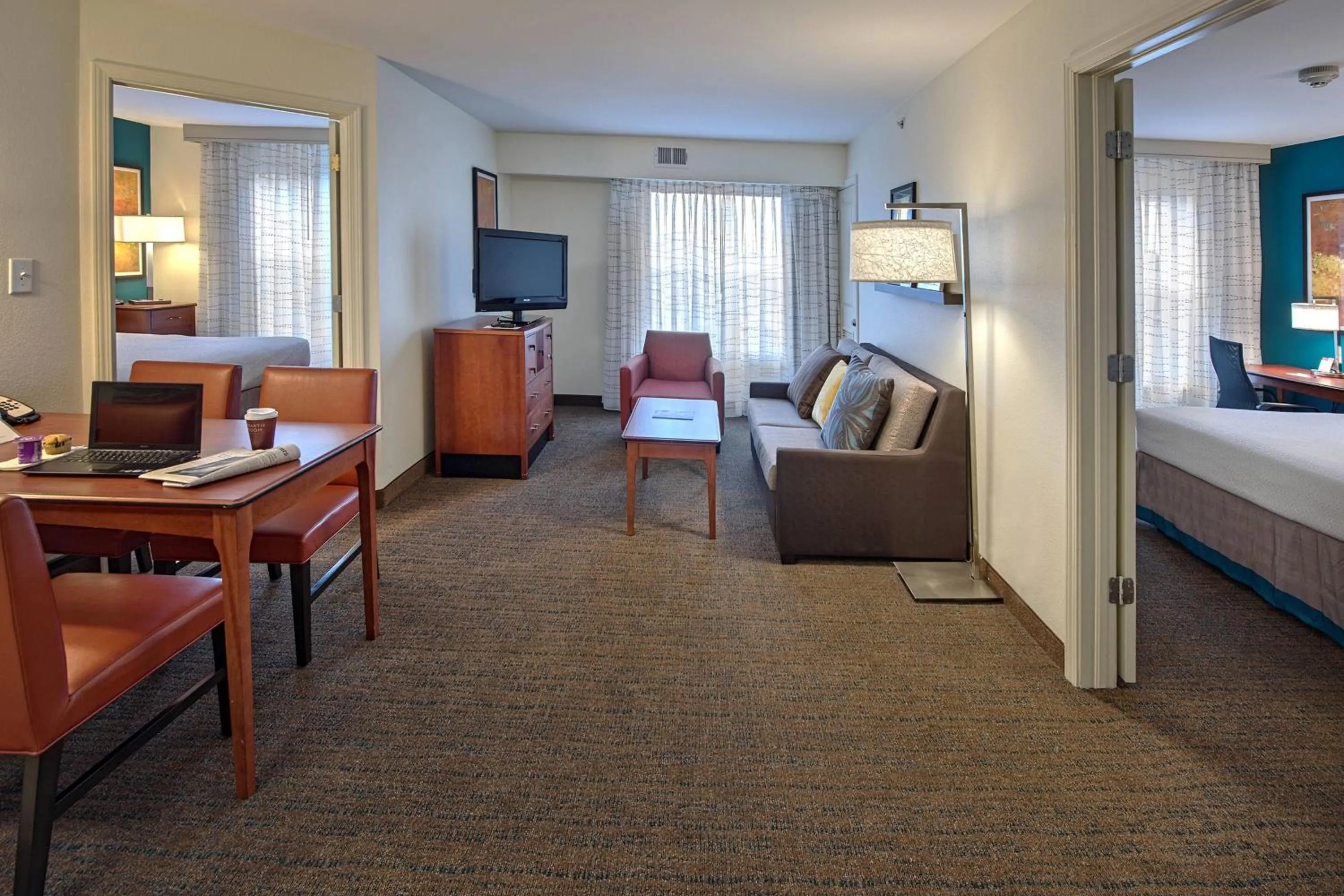 Living room, Bed in Residence Inn by Marriott Fayetteville Cross Creek