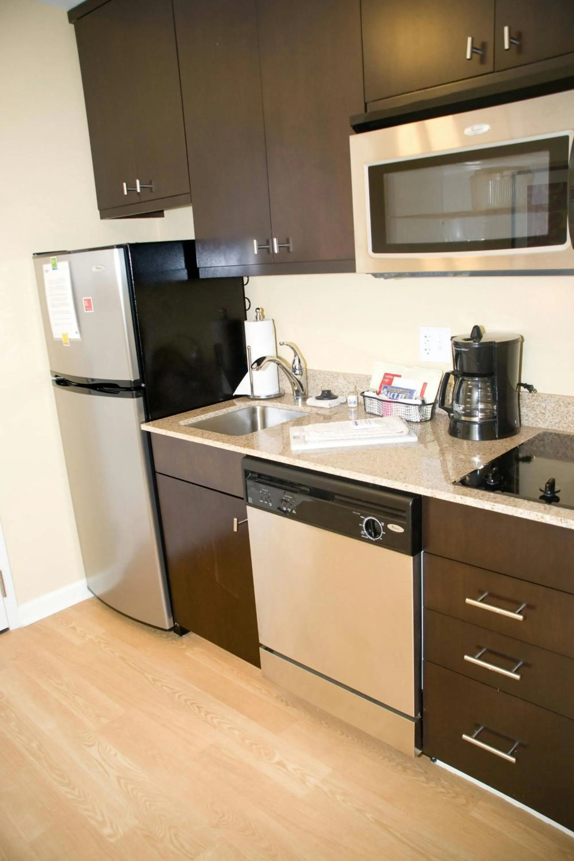 Kitchen or kitchenette in TownePlace Suites Fayetteville Cross Creek