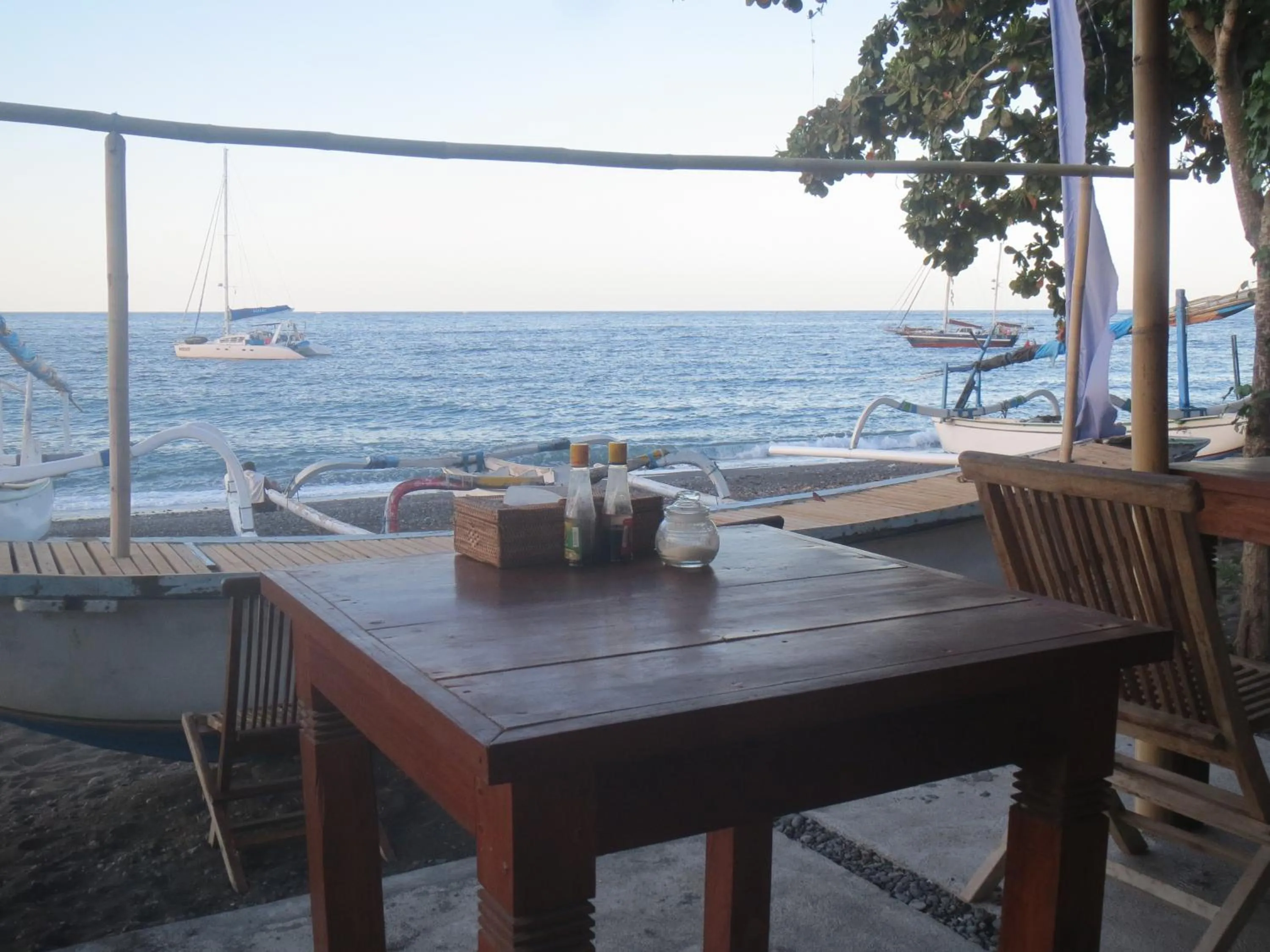 Restaurant/places to eat in Master Homestay