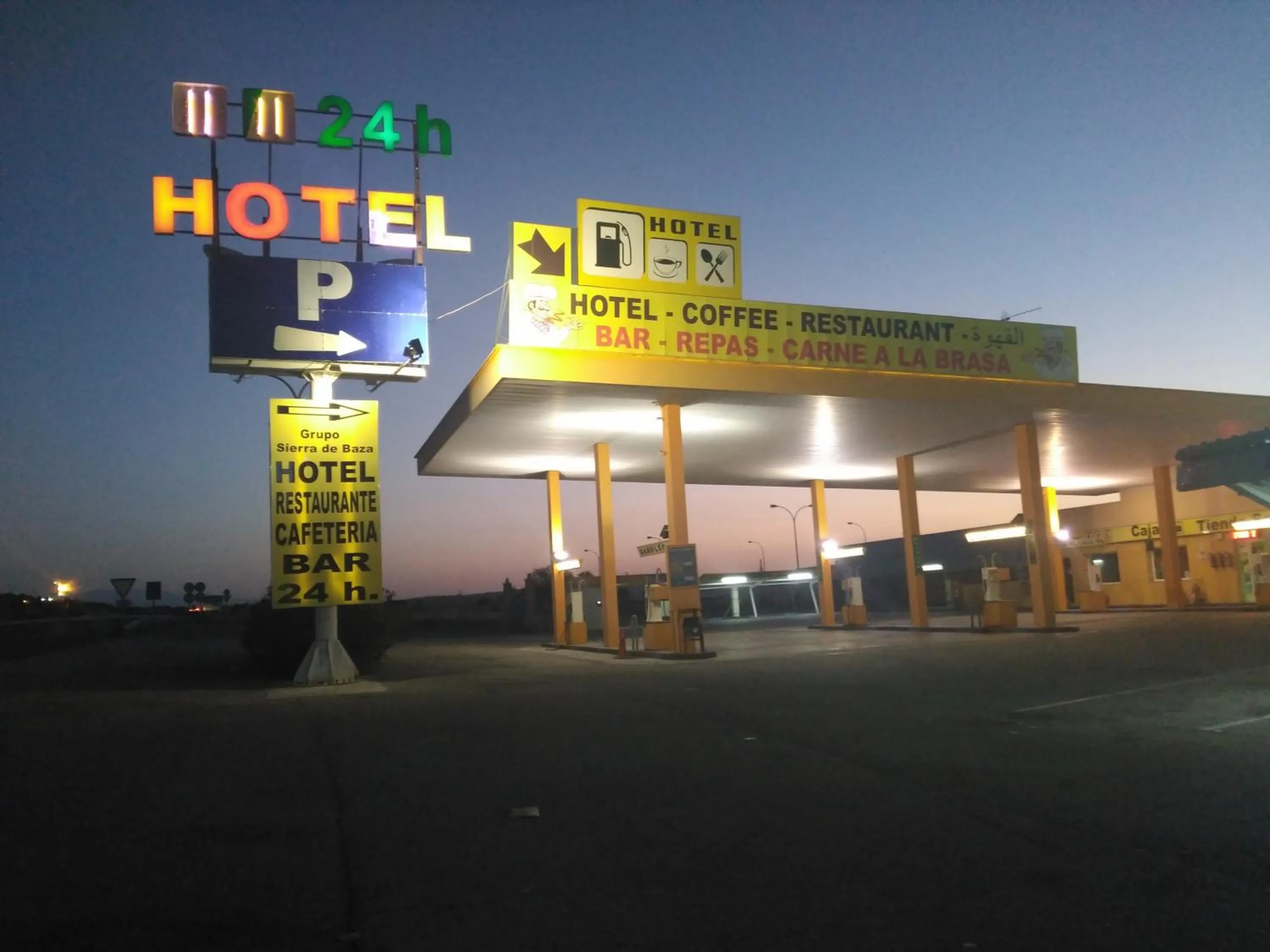 Night in Hotel Mirasierra