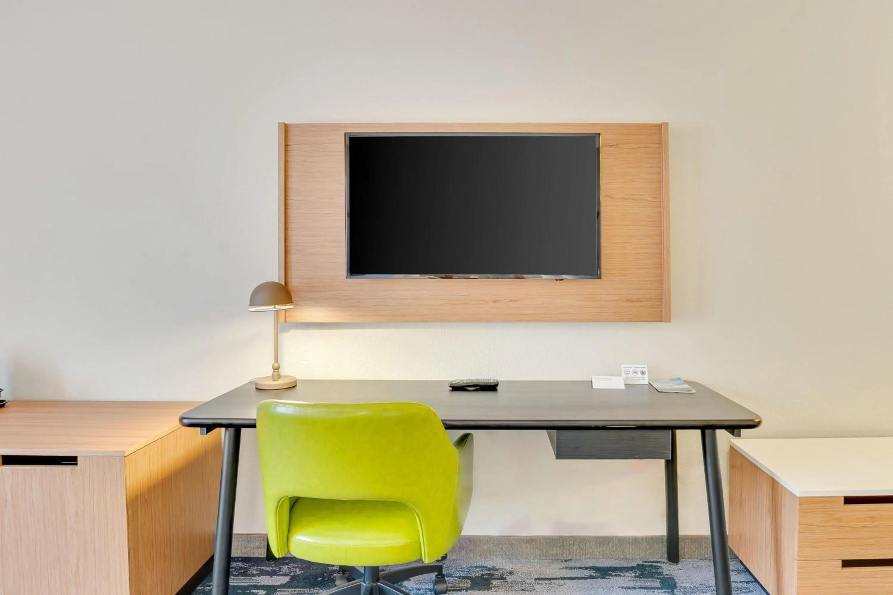 Photo of the whole room in Fairfield Inn & Suites Fredericksburg