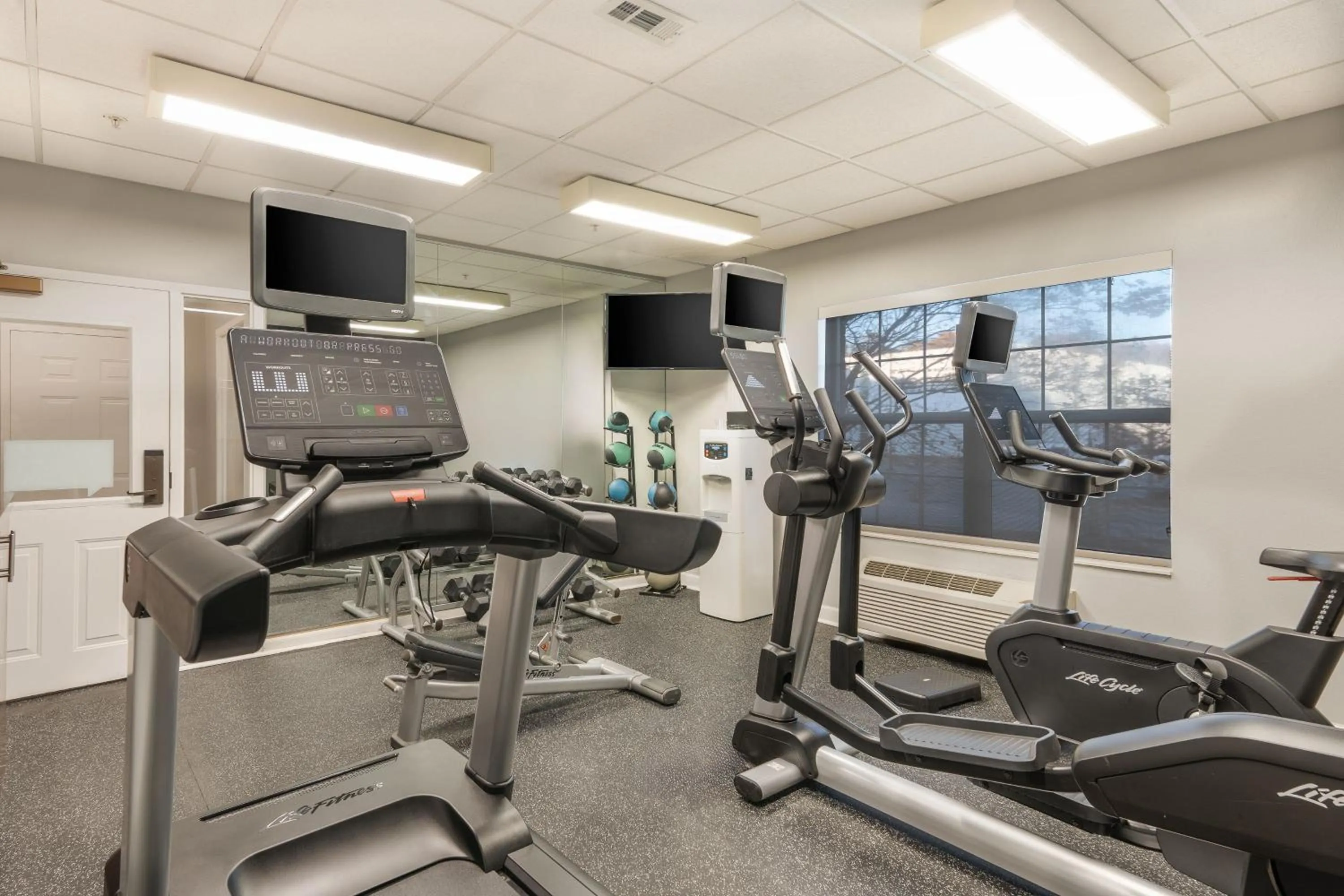 Fitness centre/facilities in TownePlace Suites Fredericksburg
