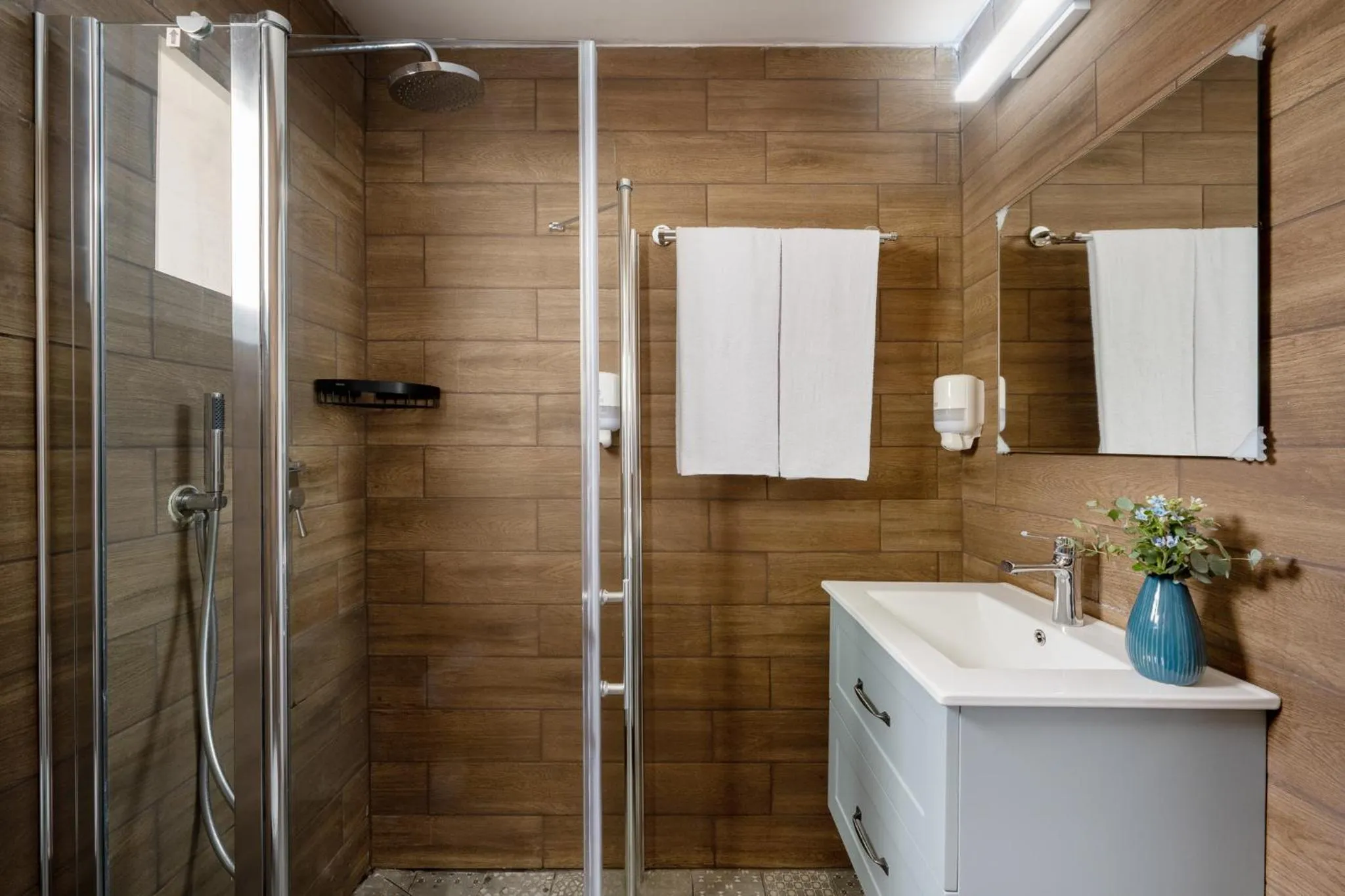 Bathroom in Travel Hotel Eilon