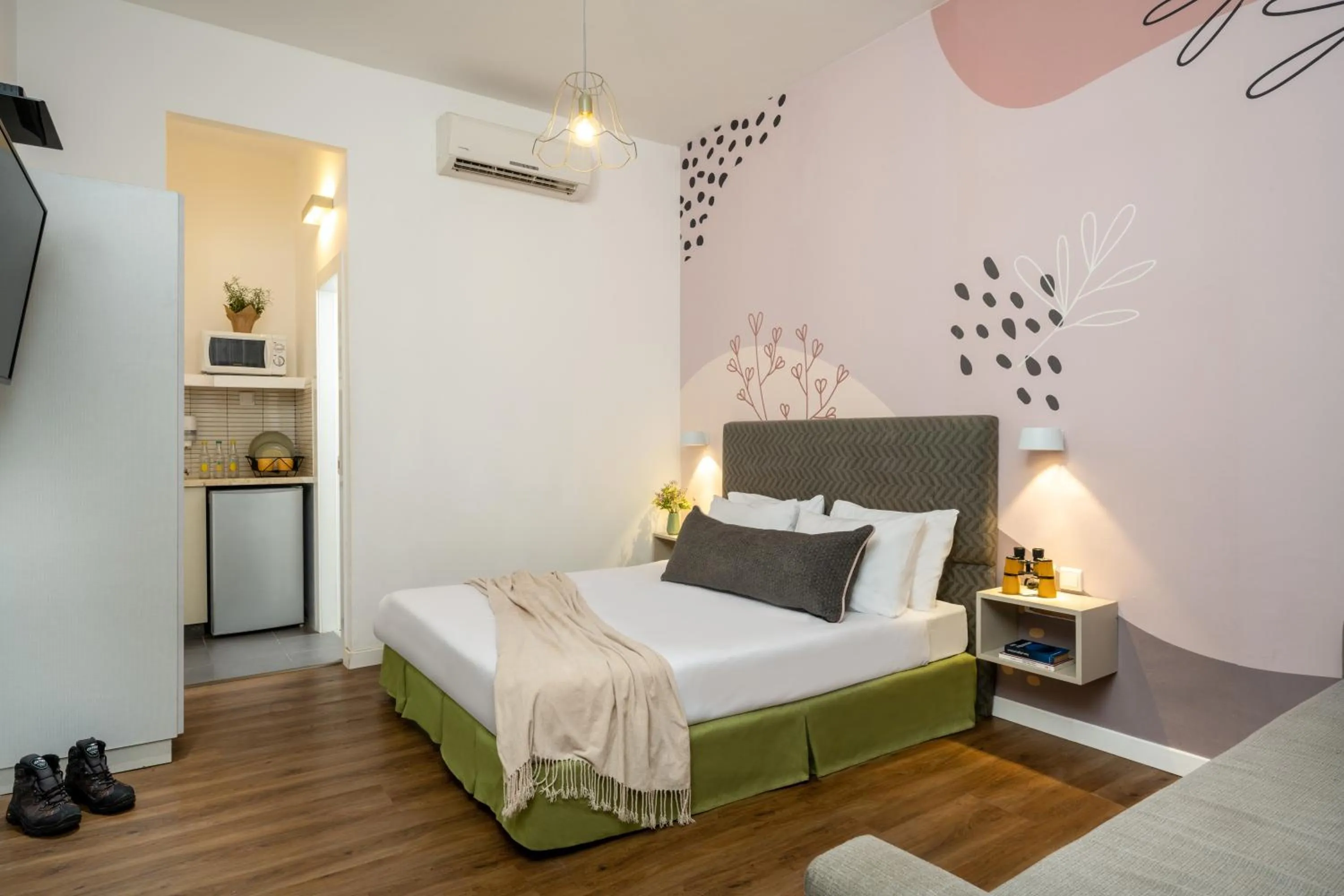 Photo of the whole room, Bed in Travel Hotel Eilon