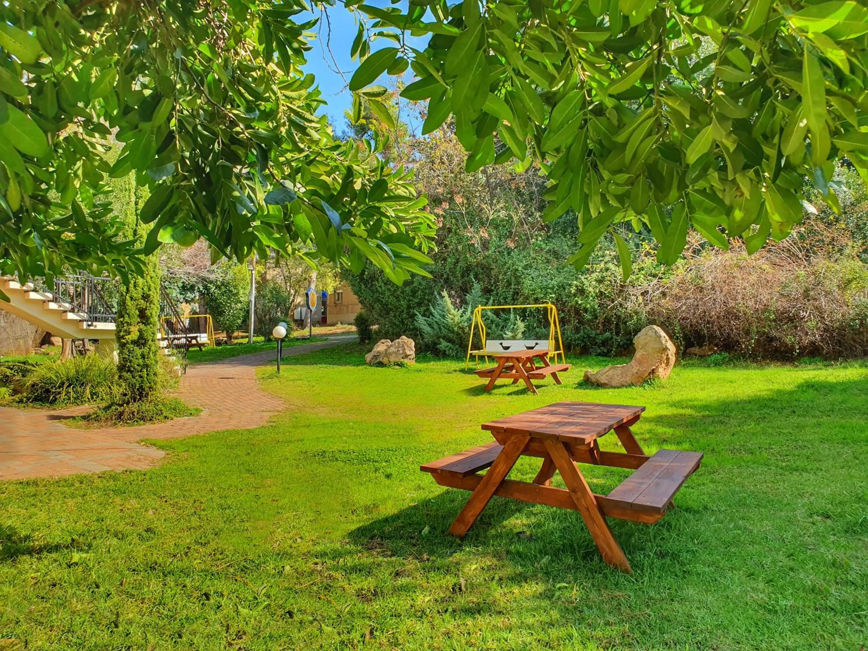 Garden in Travel Hotel Eilon