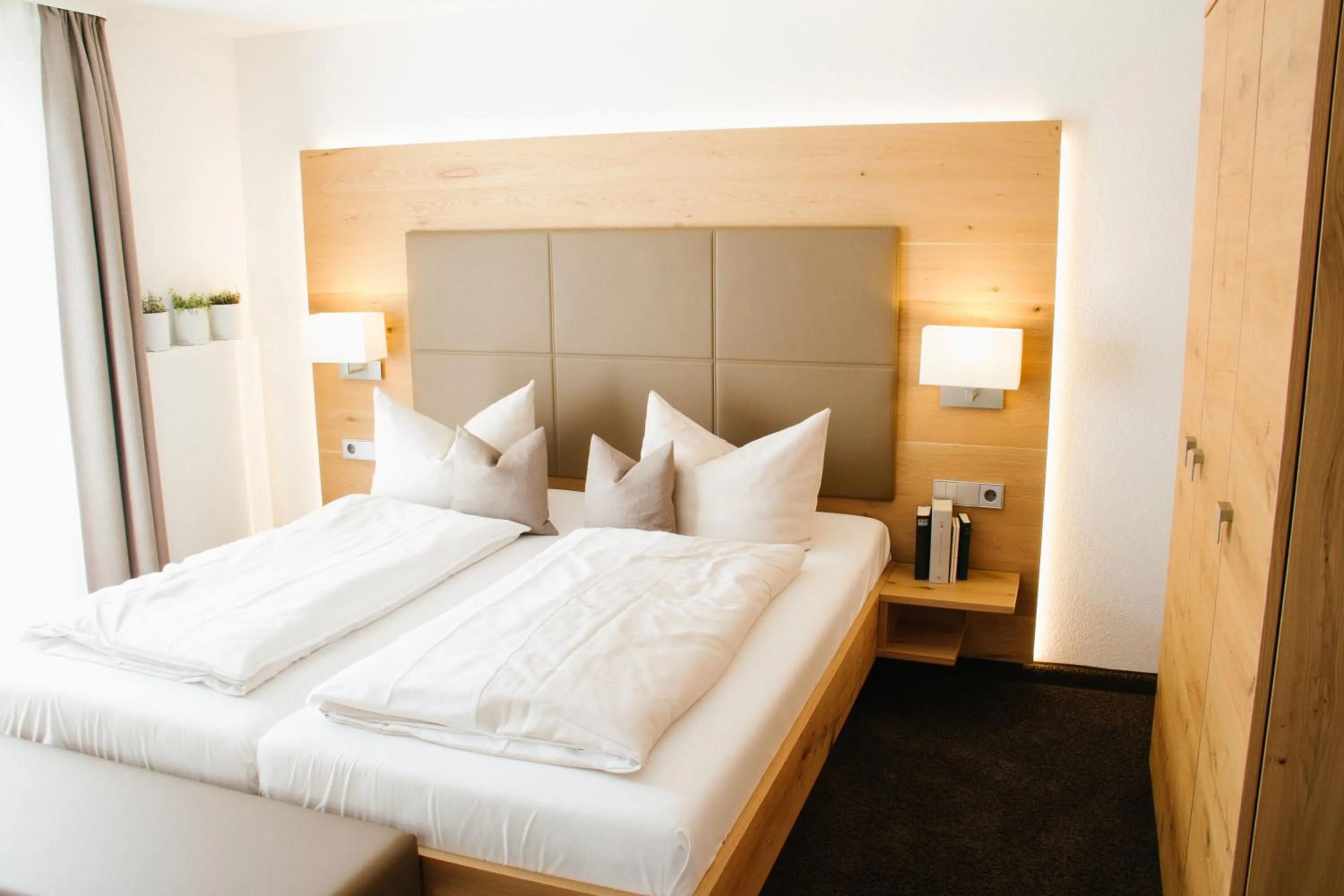 Bed in Hotel-Restaurant Sennhütte im Herzen des Südschwarzwalds