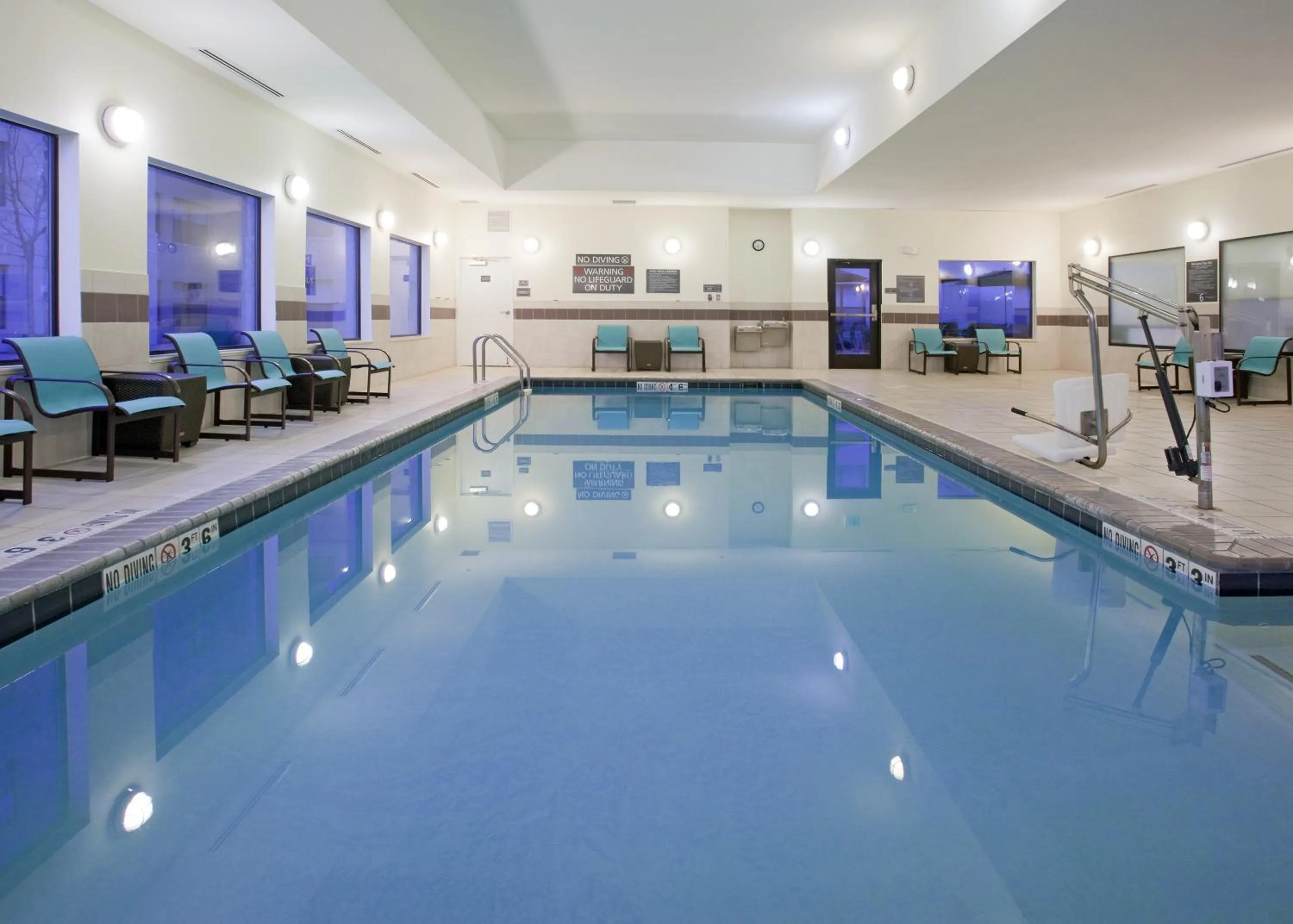 Swimming pool in Residence Inn Grand Junction