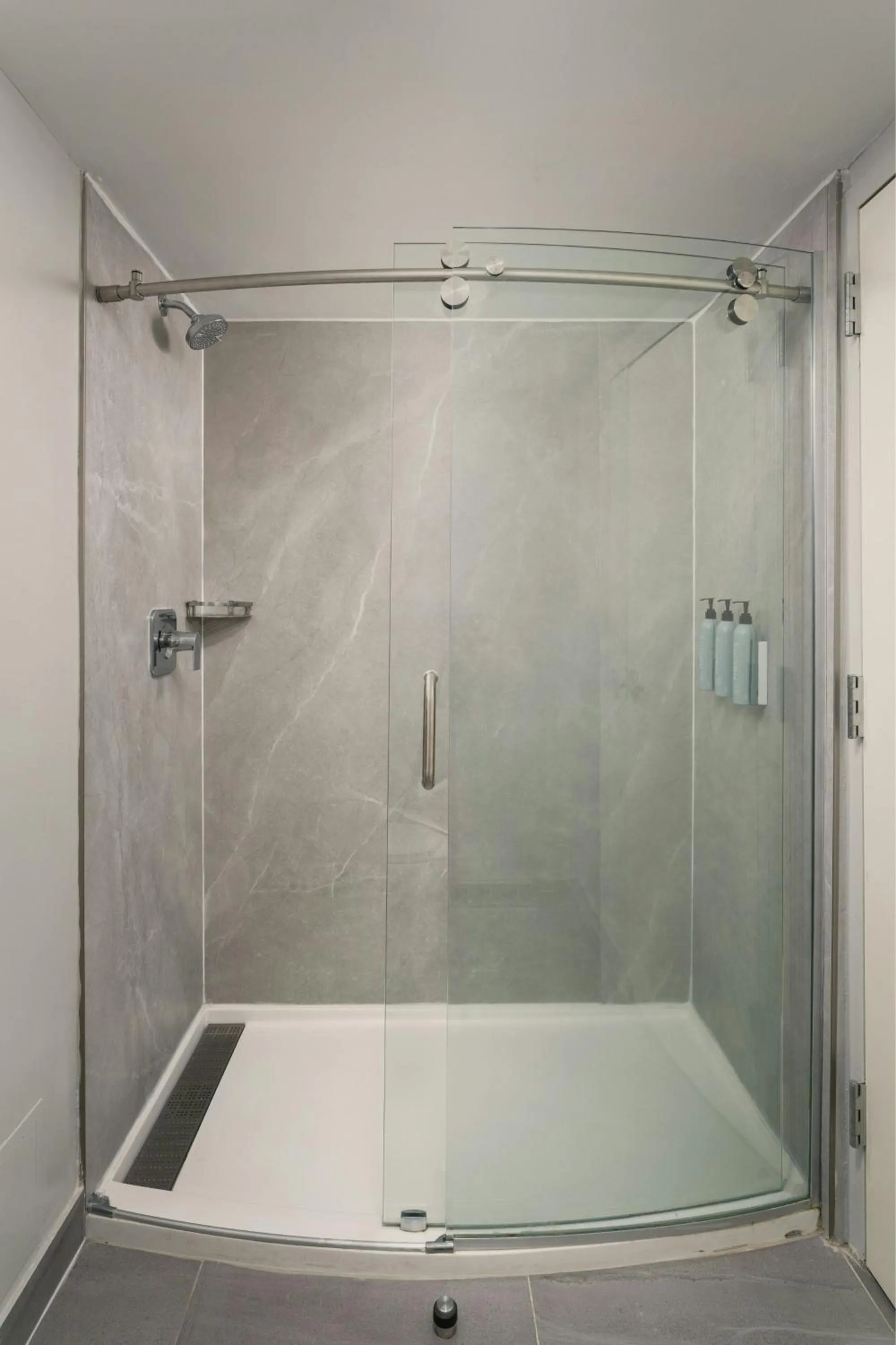 Photo of the whole room in Courtyard by Marriott Gainesville FL