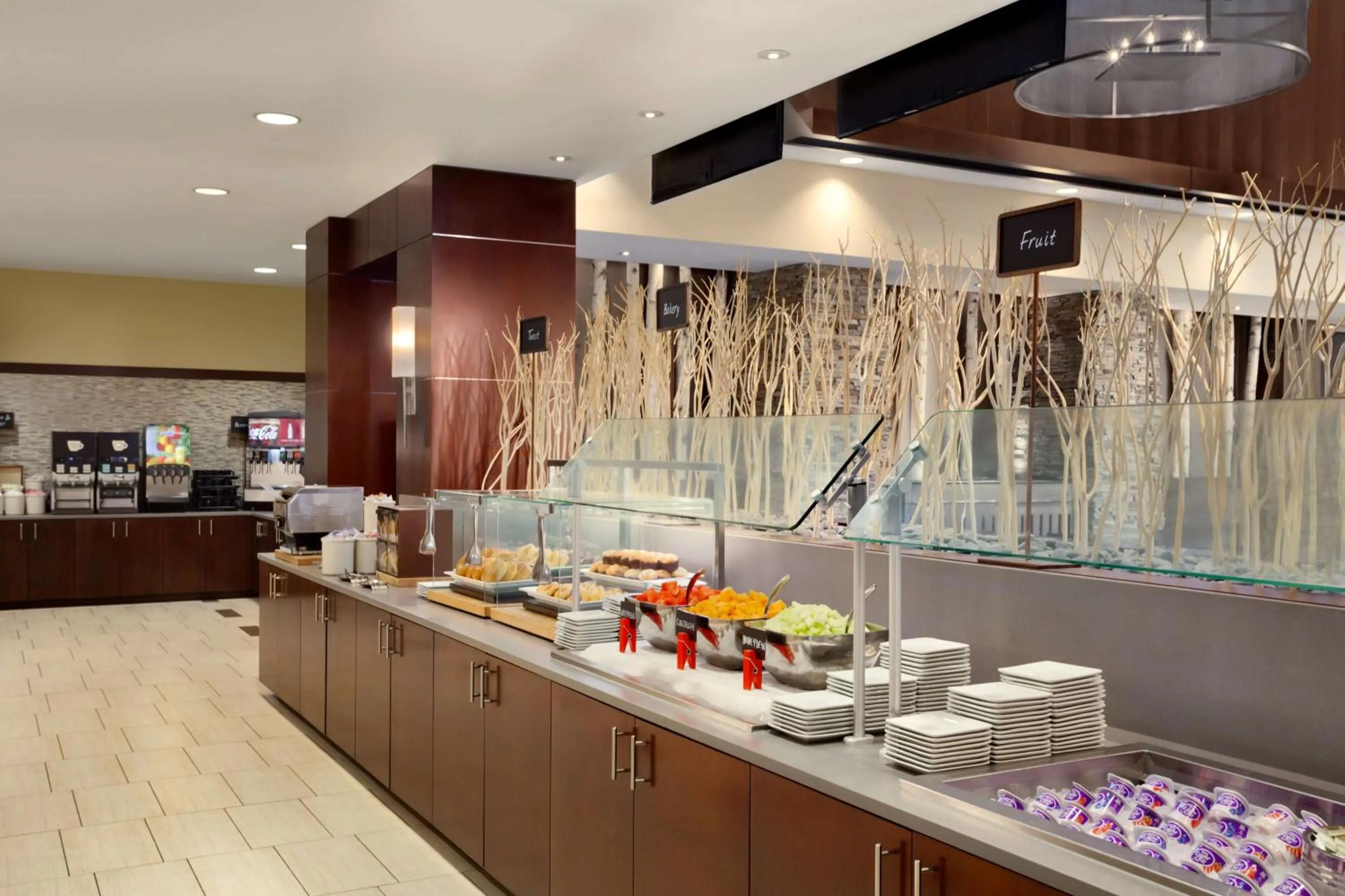 Restaurant/places to eat in Embassy Suites by Hilton Denver Downtown Convention Center