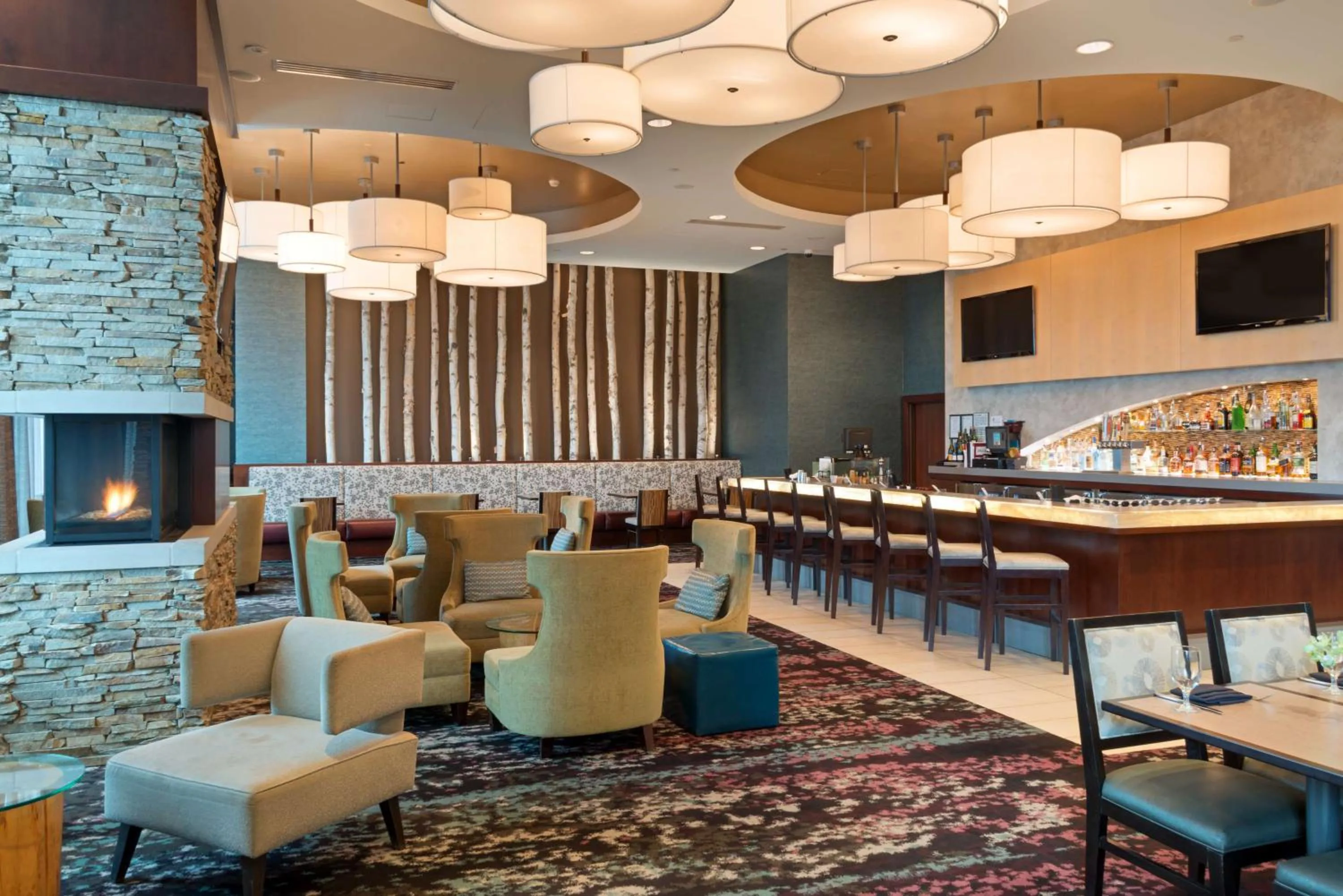 Lounge or bar in Embassy Suites by Hilton Denver Downtown Convention Center