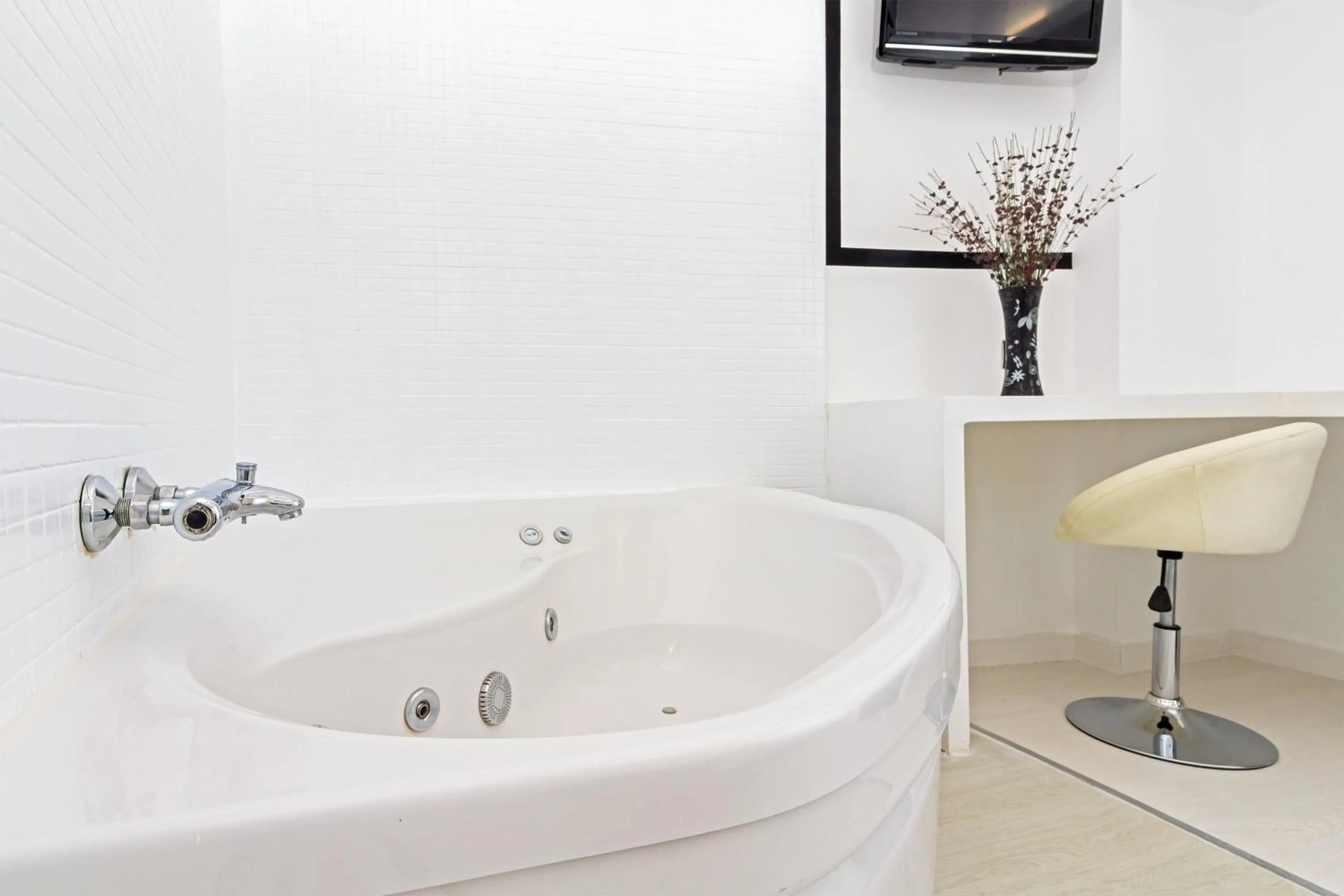 Decorative detail in Gran Via 63 Rooms