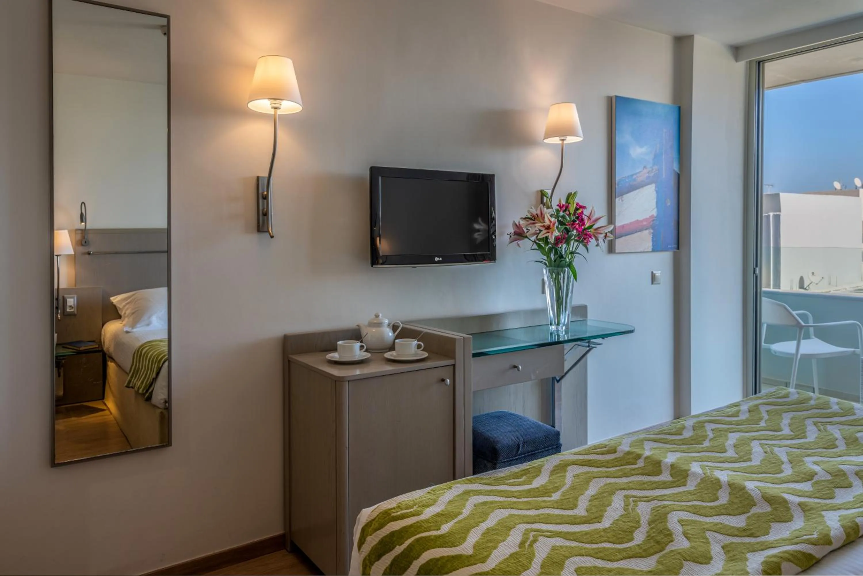 Bedroom, Bed in Kriti Beach Hotel