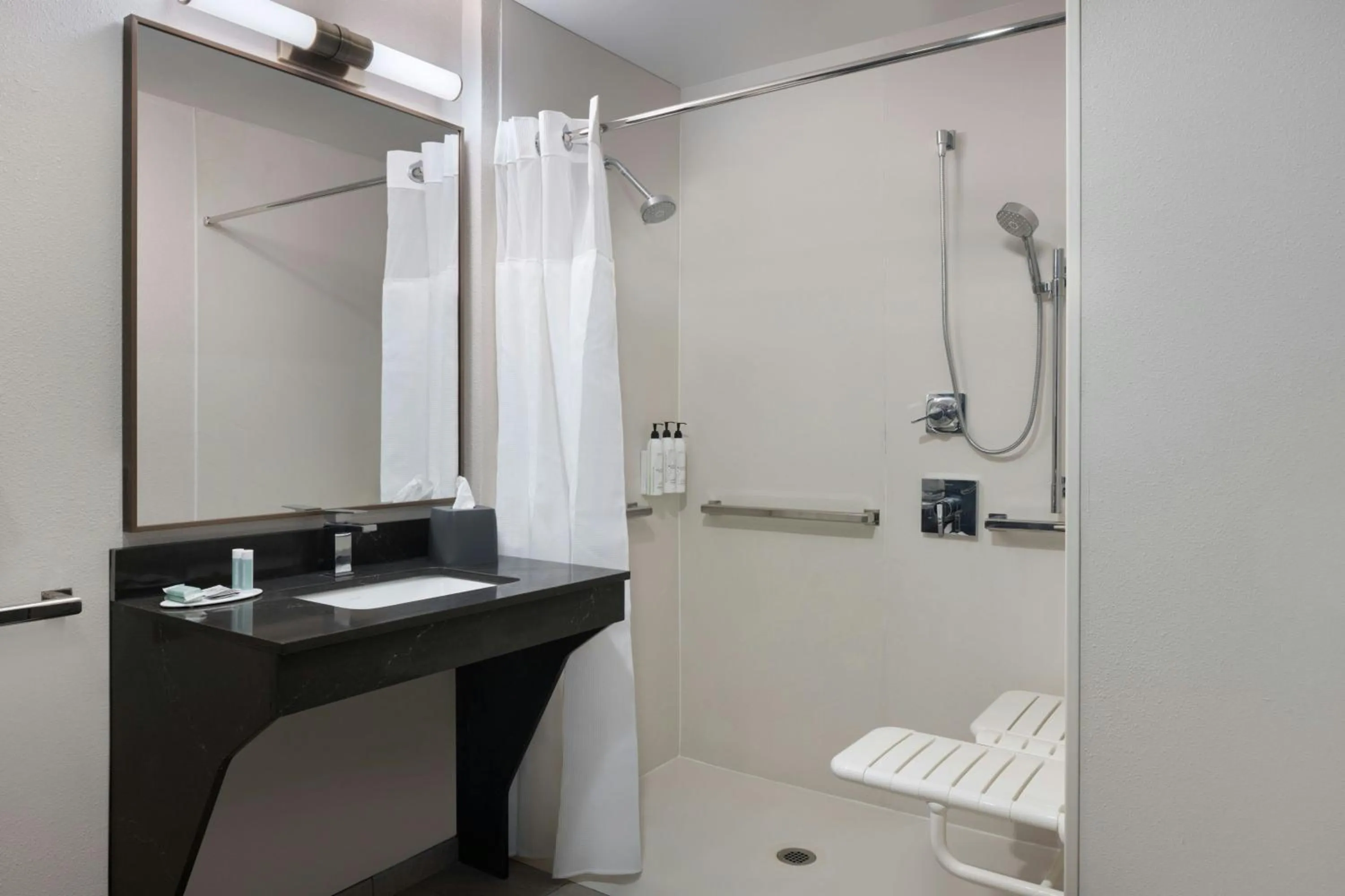 Bathroom in Fairfield Inn & Suites Lake City