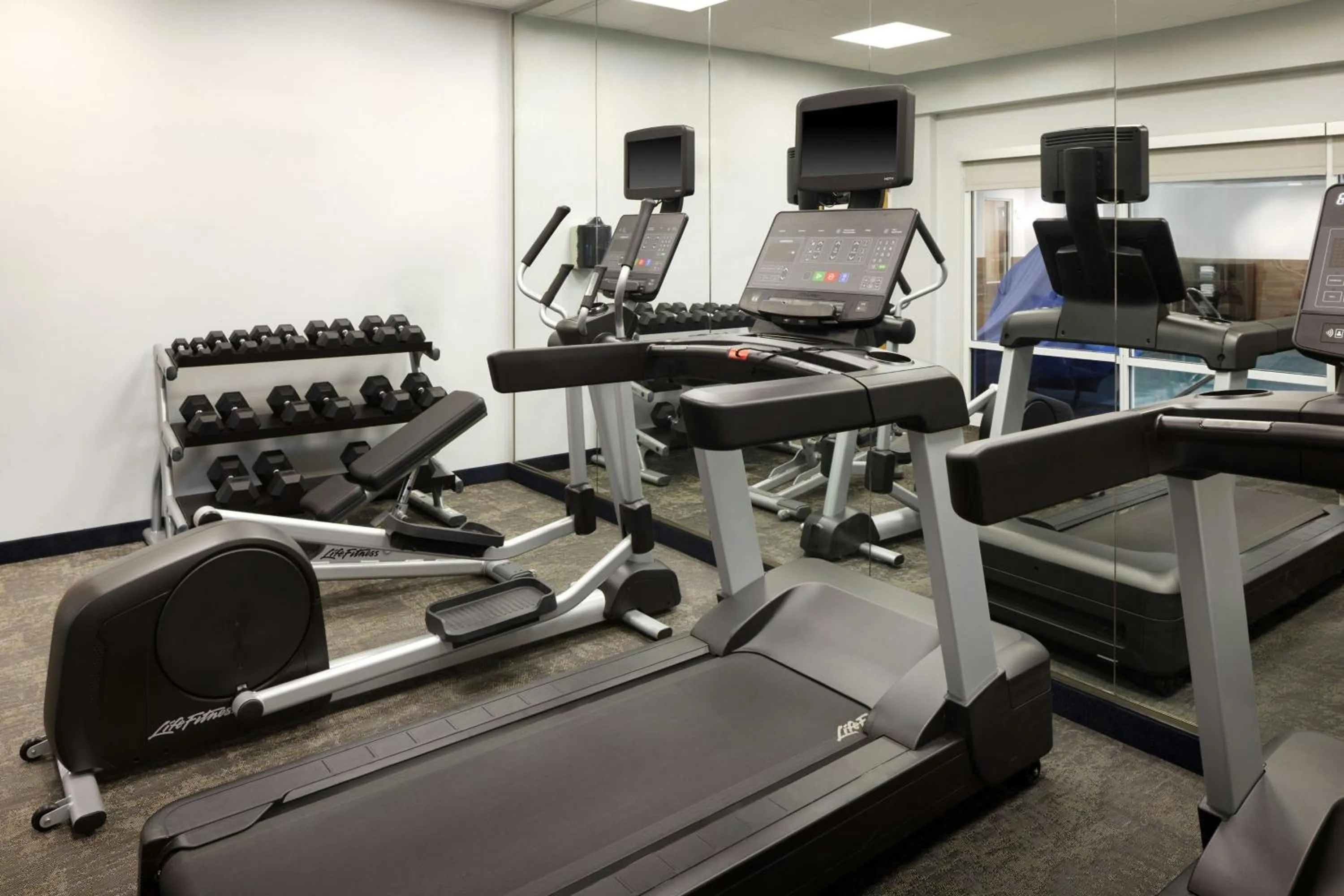 Fitness centre/facilities in Fairfield Inn & Suites Lake City