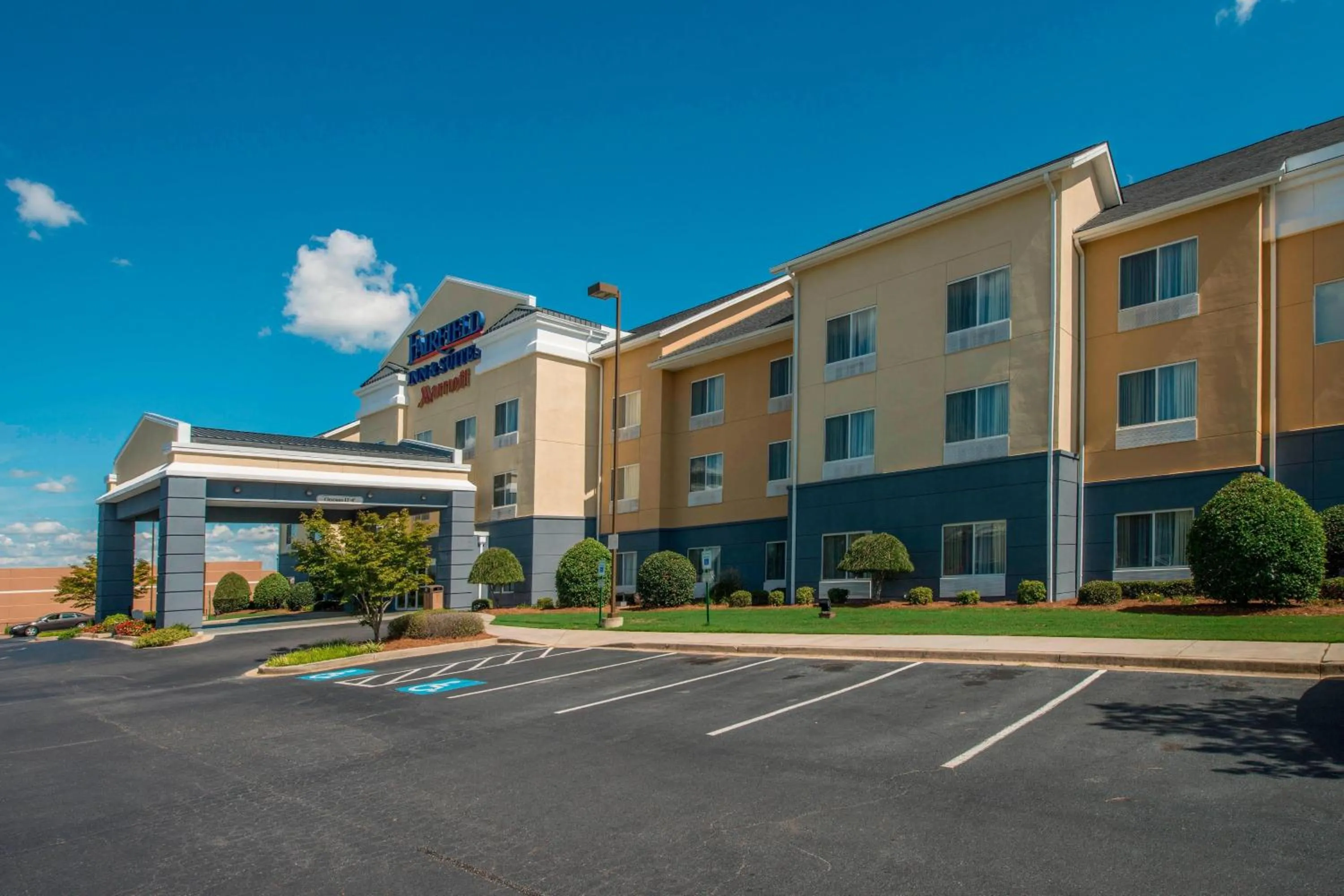 Property building in Fairfield Inn & Suites by Marriott Greenwood