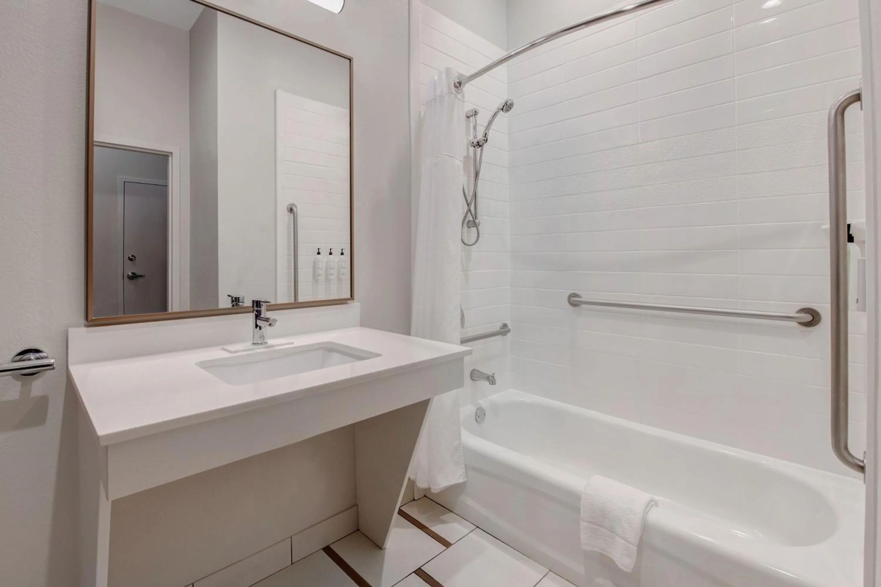 Bathroom in Fairfield Inn & Suites by Marriott Greenwood