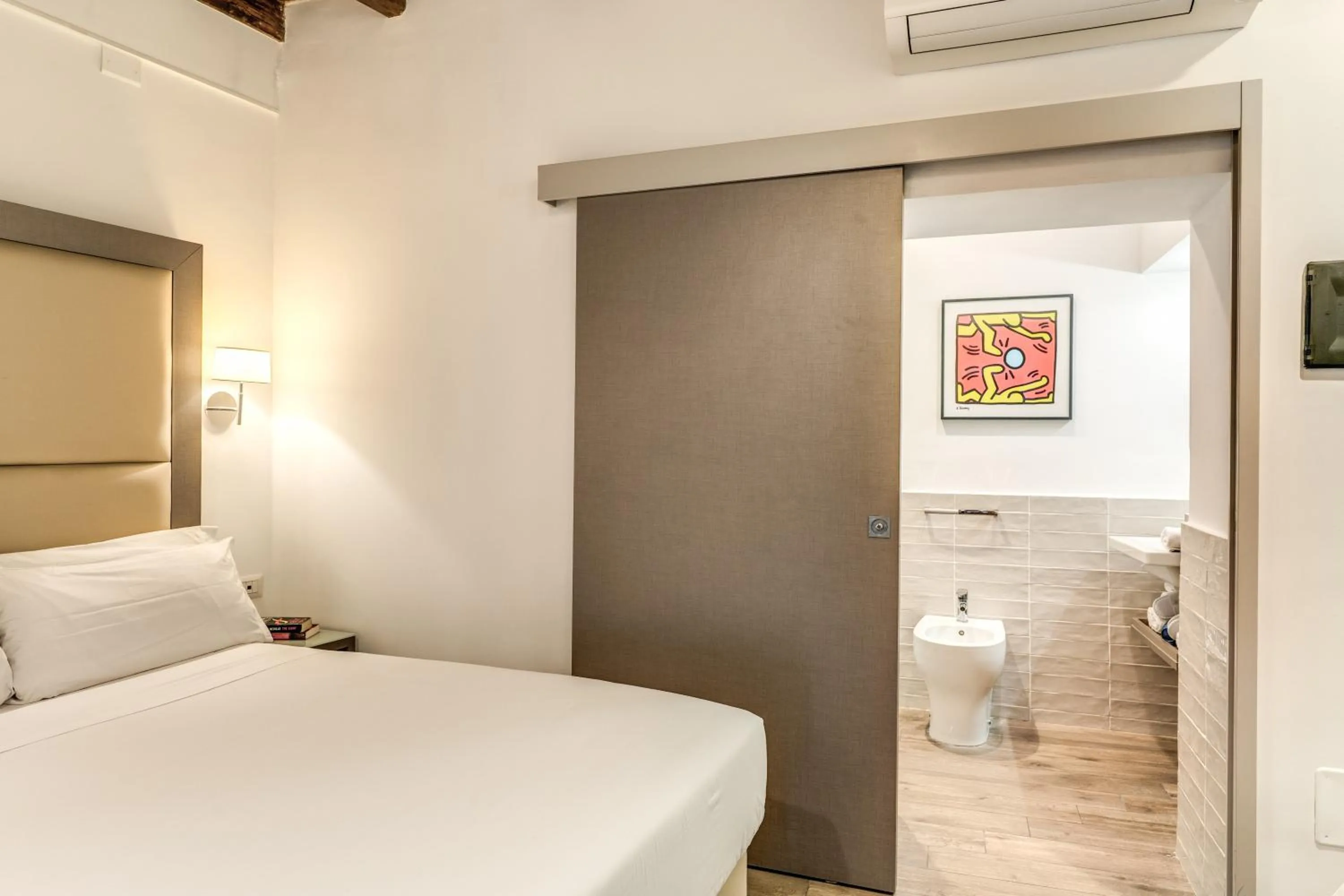 Bedroom, Bed in Reginella Suites