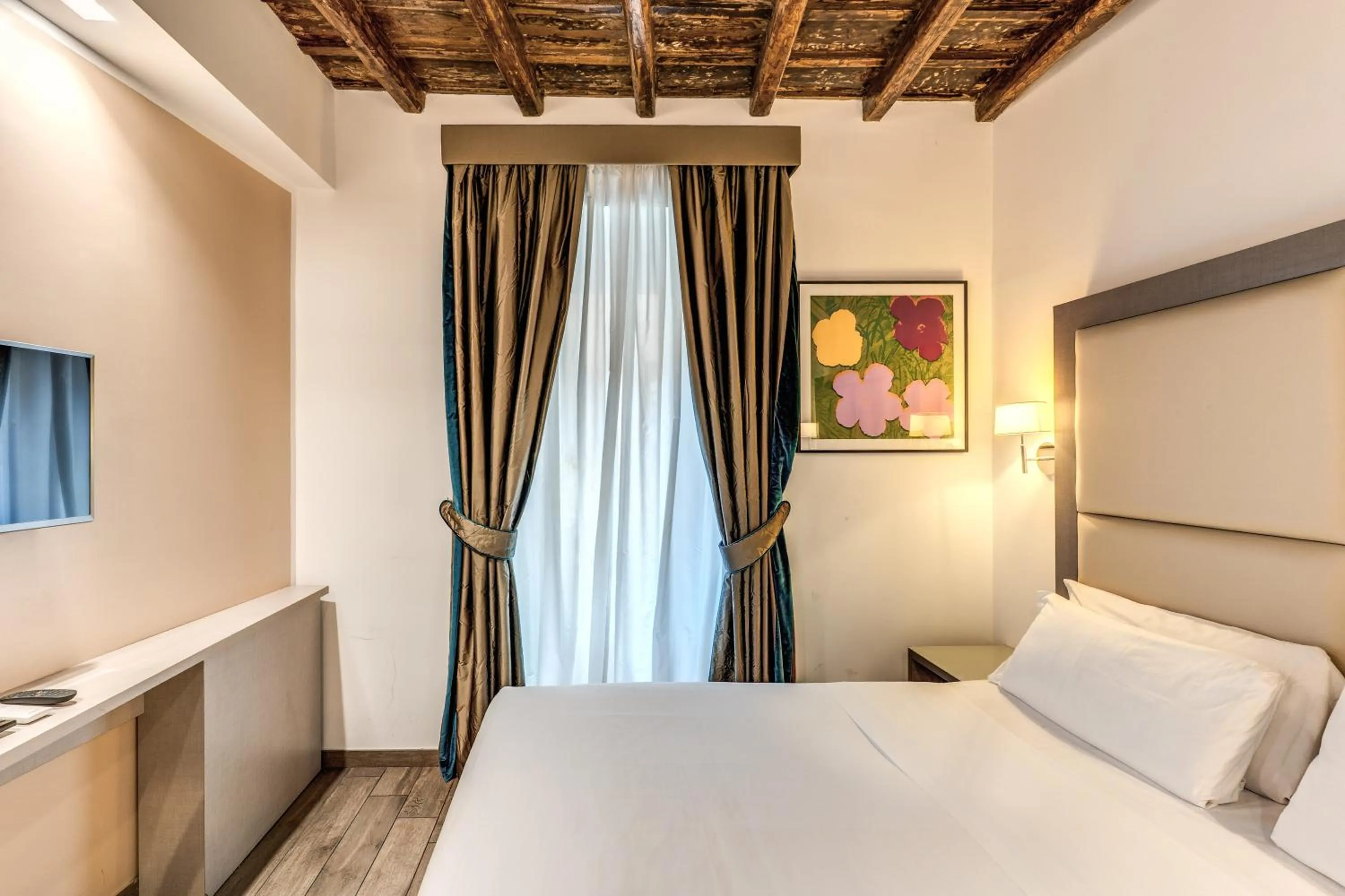 Bedroom, Bed in Reginella Suites