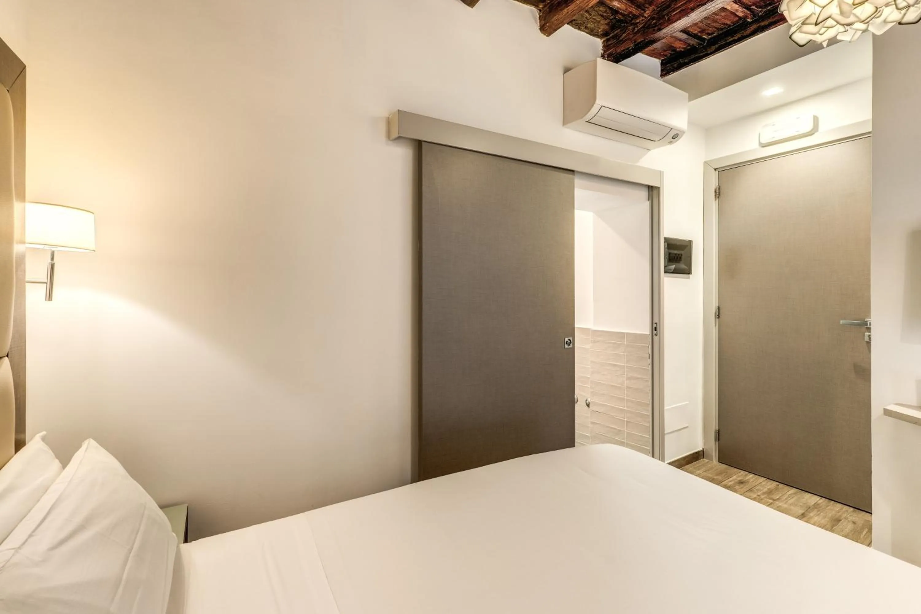 Bedroom, Bed in Reginella Suites
