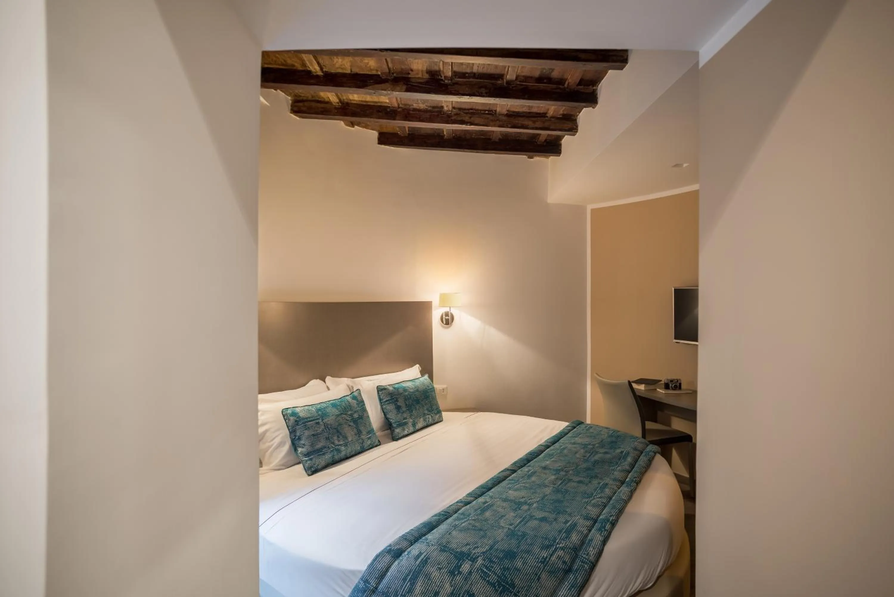 Bedroom, Bed in Reginella Suites