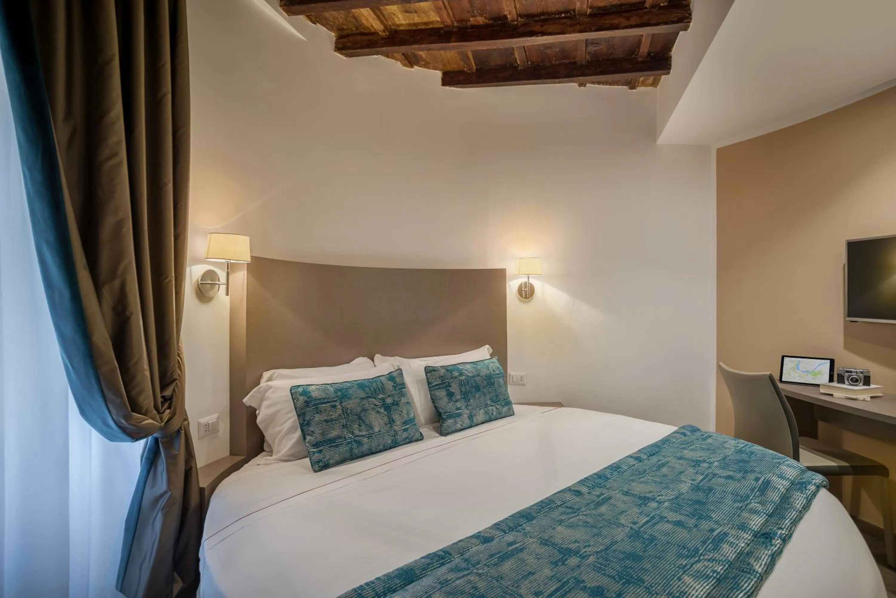 Bedroom, Bed in Reginella Suites