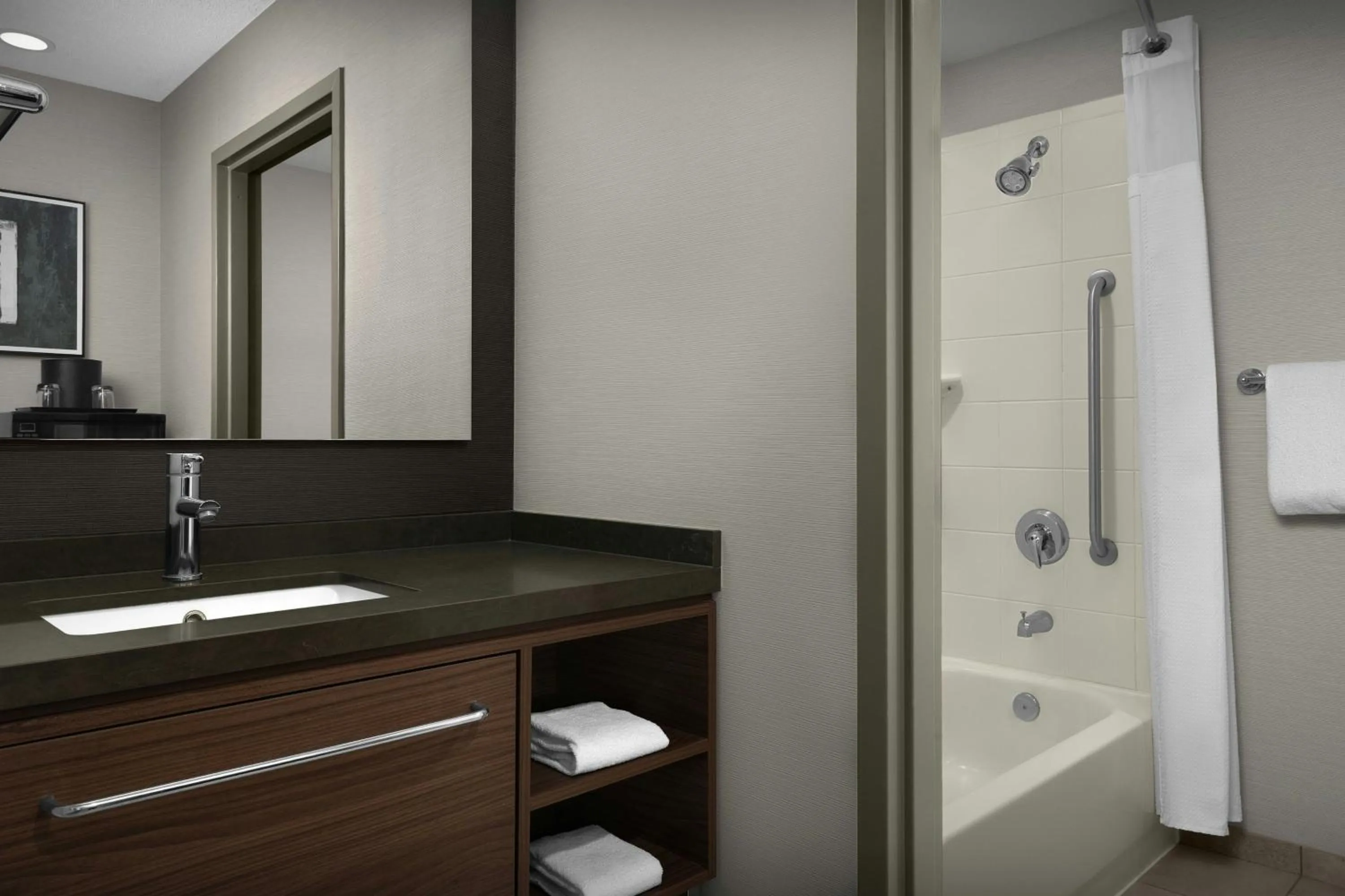 Bathroom in Courtyard Danville