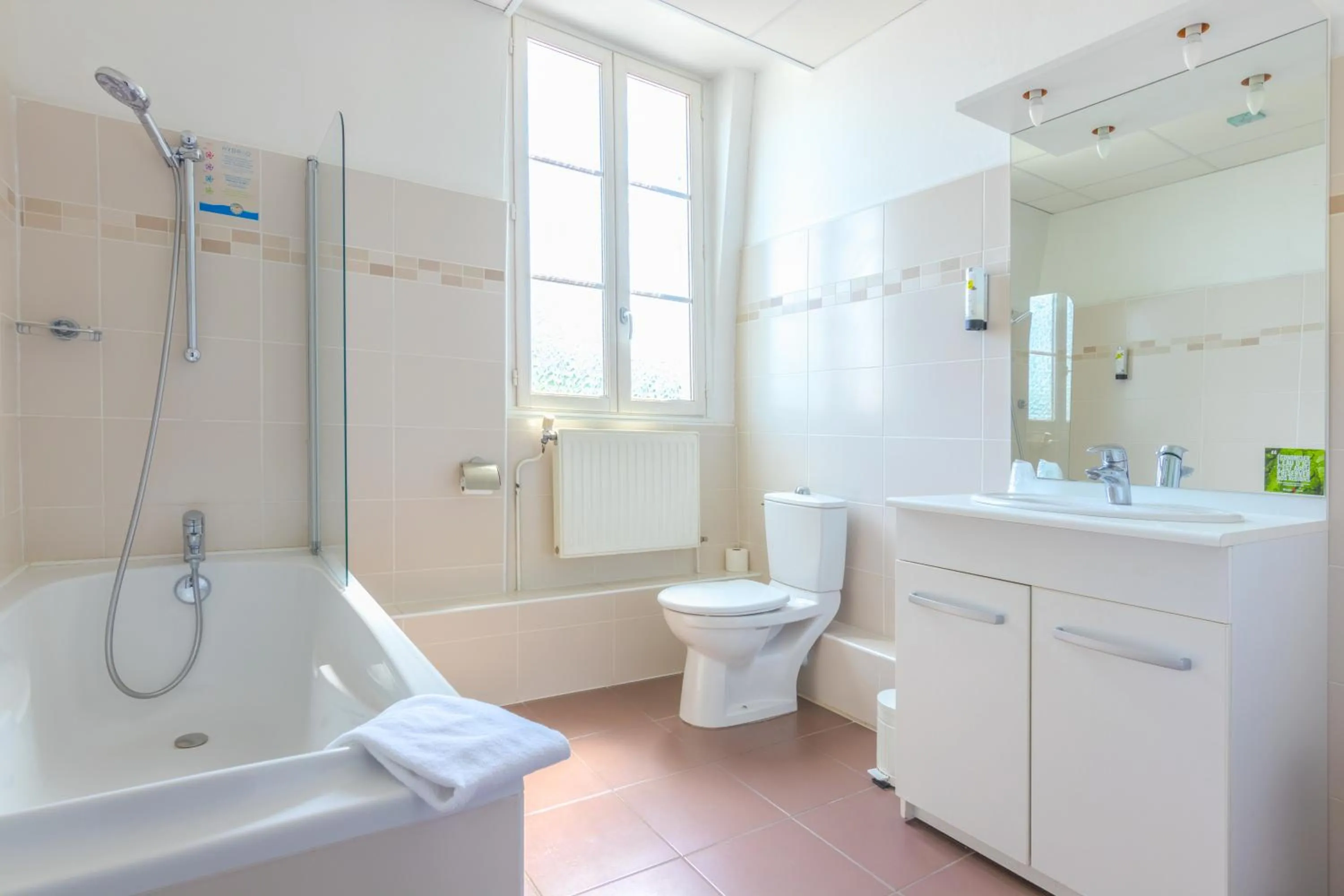 Bathroom in Logis Hotel Beaudon