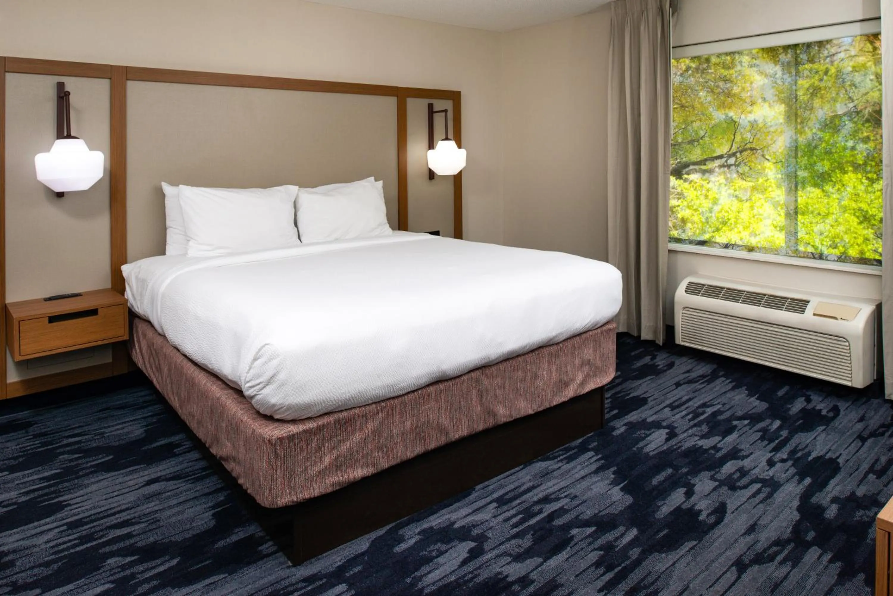 Bed in Fairfield Inn & Suites Greensboro Wendover