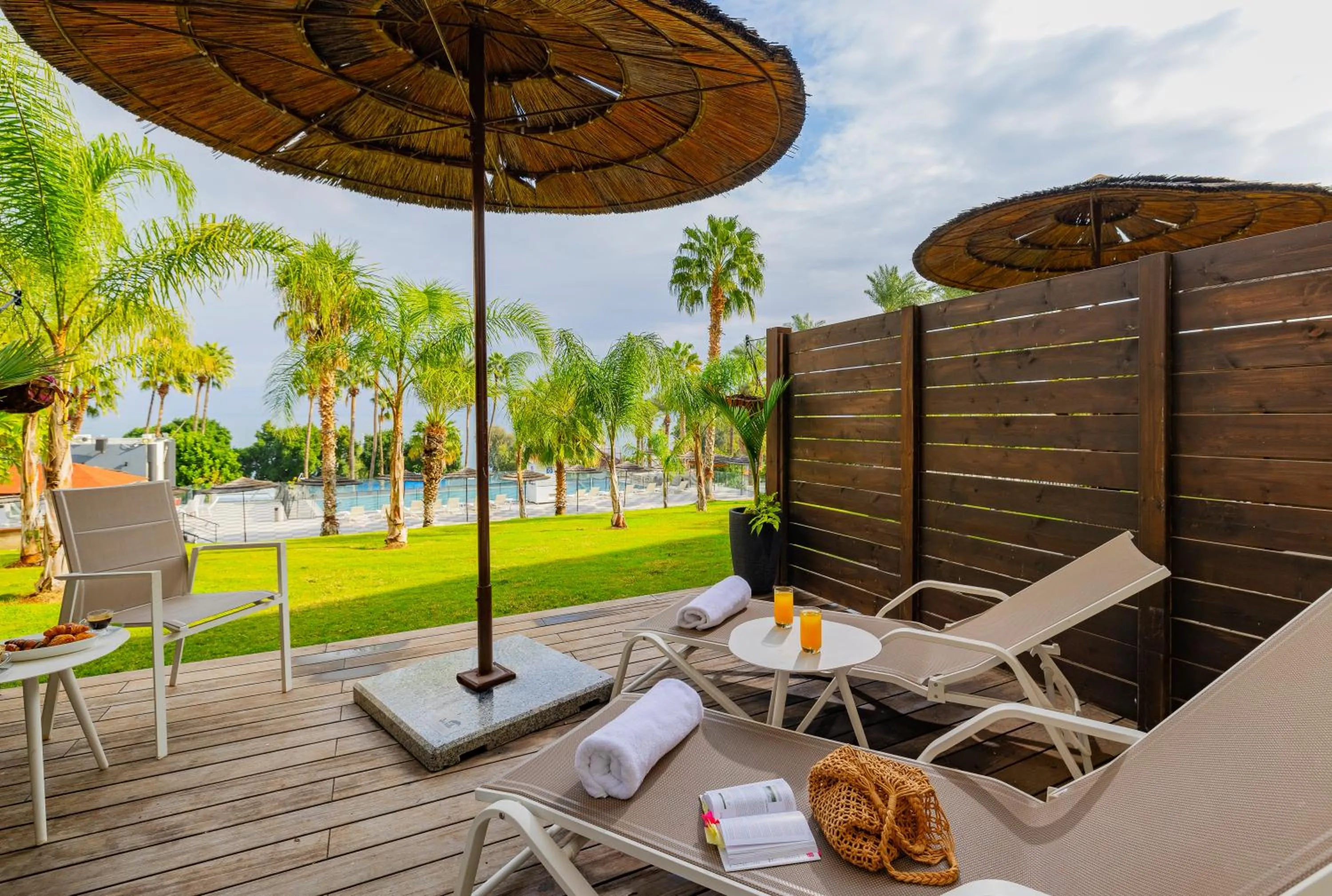 Garden in Hotel Lake House Kinneret