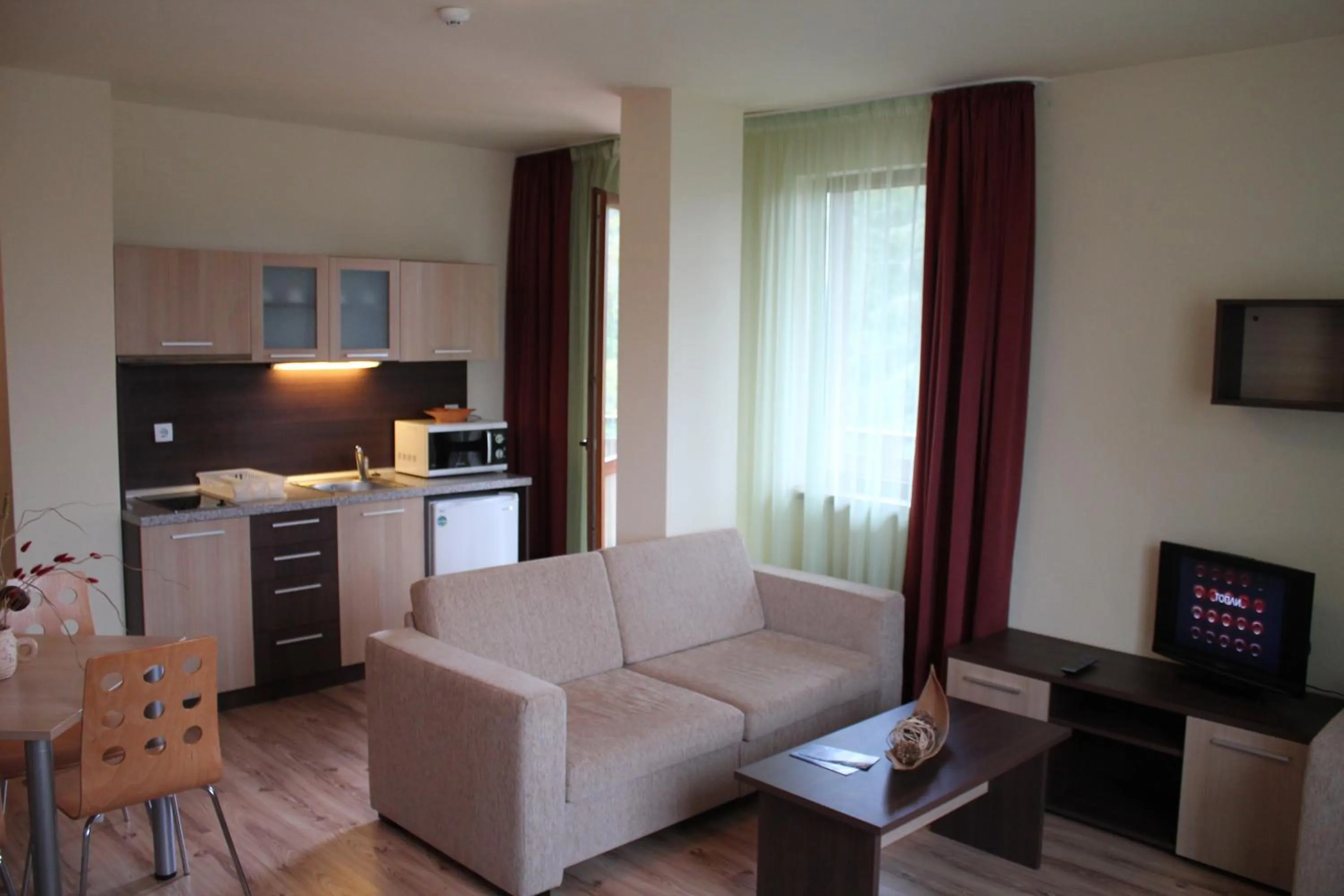 Day in Nevada Aparthotel