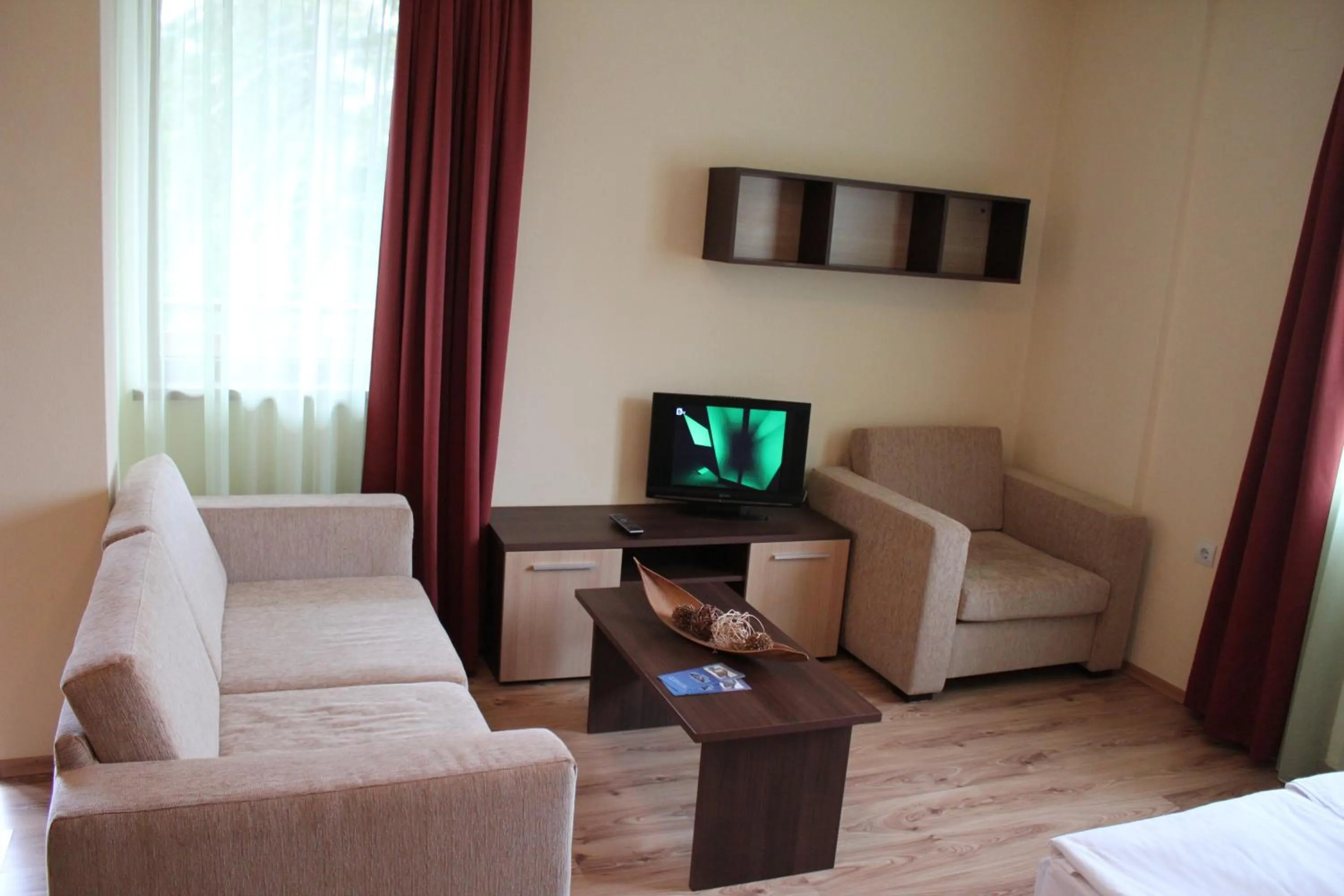 Day in Nevada Aparthotel