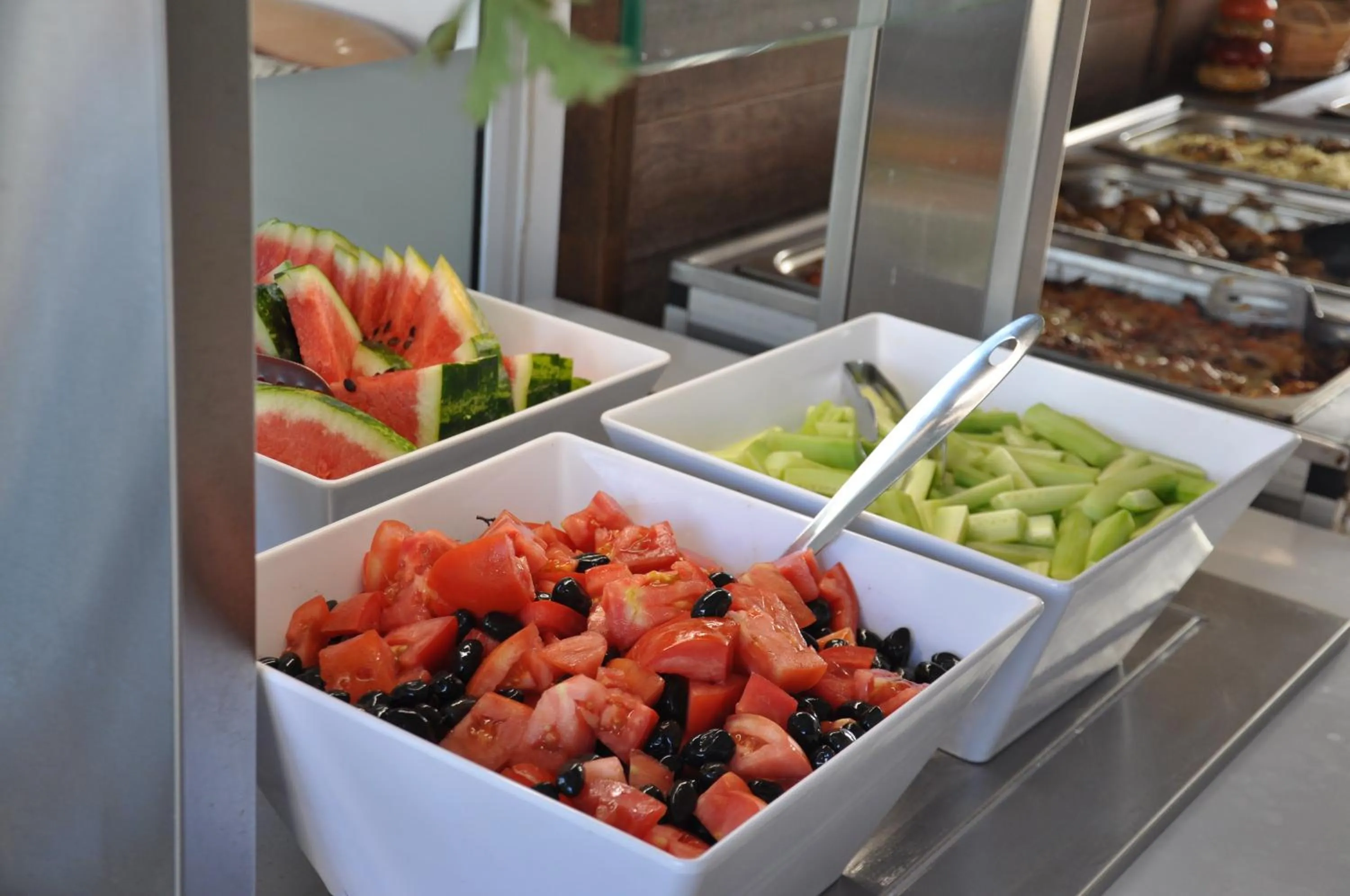 Restaurant/places to eat in Hotel BelleVille