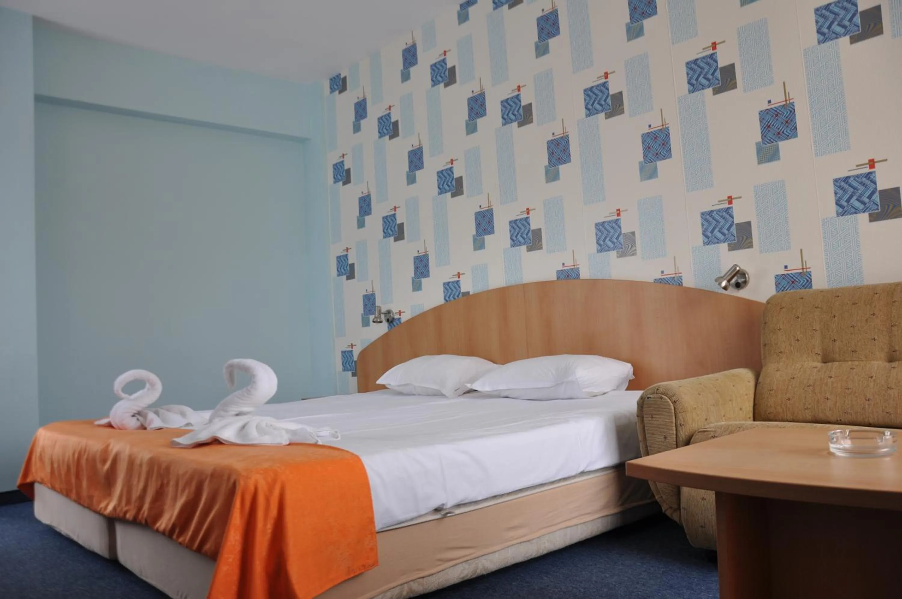 Photo of the whole room, Bed in Hotel BelleVille