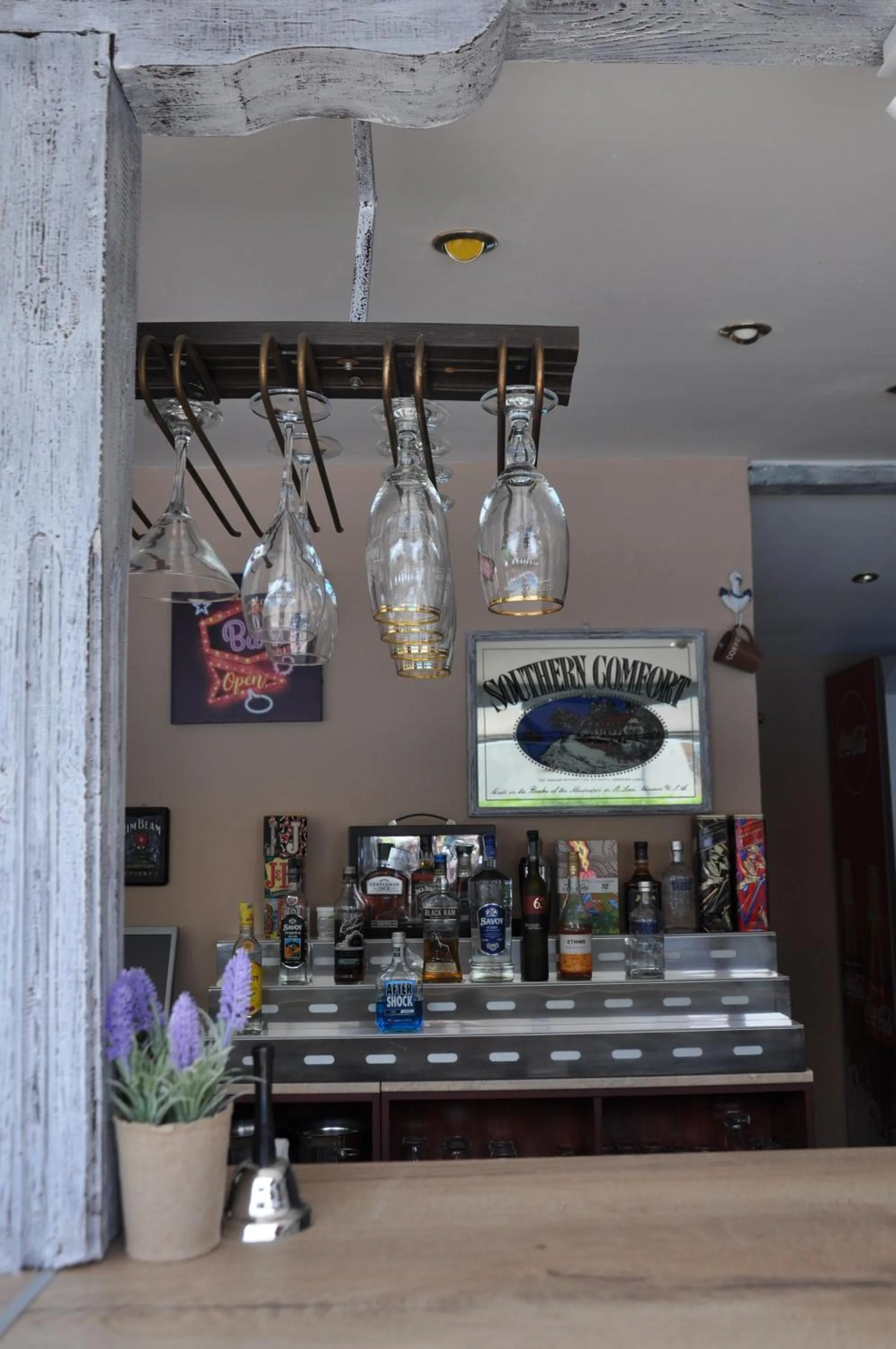 Lounge or bar in Hotel BelleVille